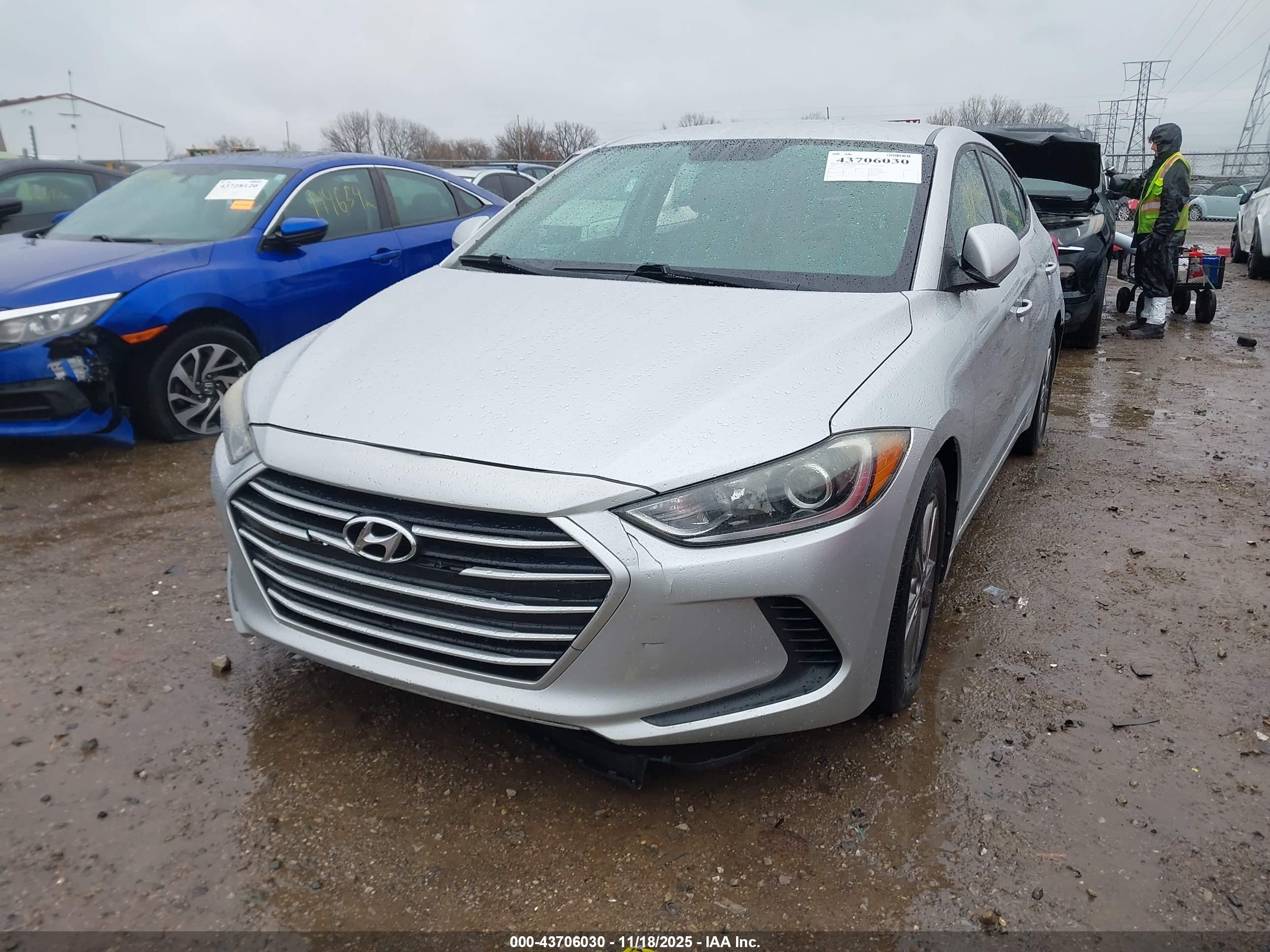 HYUNDAI ELANTRA image 2