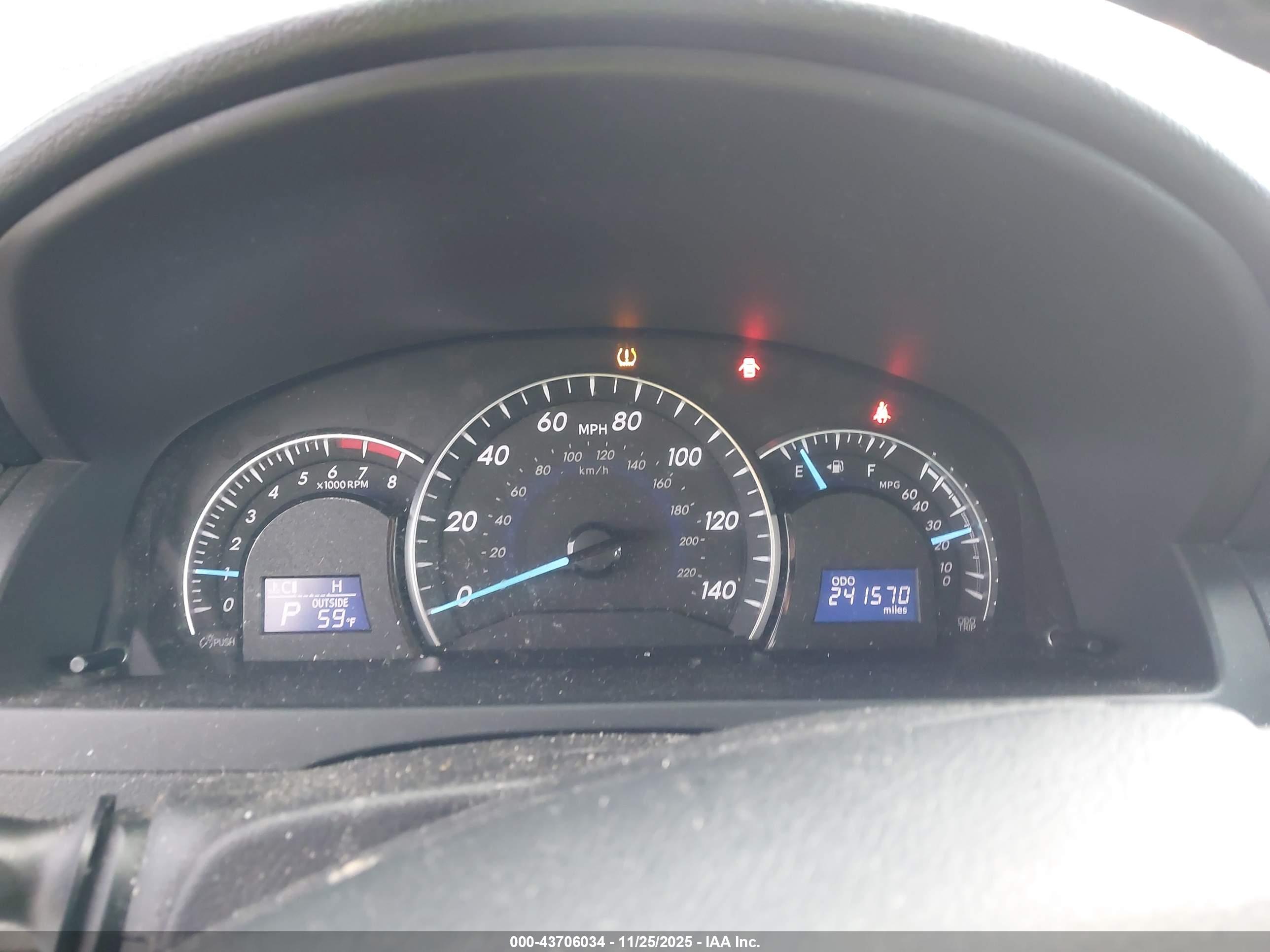 TOYOTA CAMRY image 7