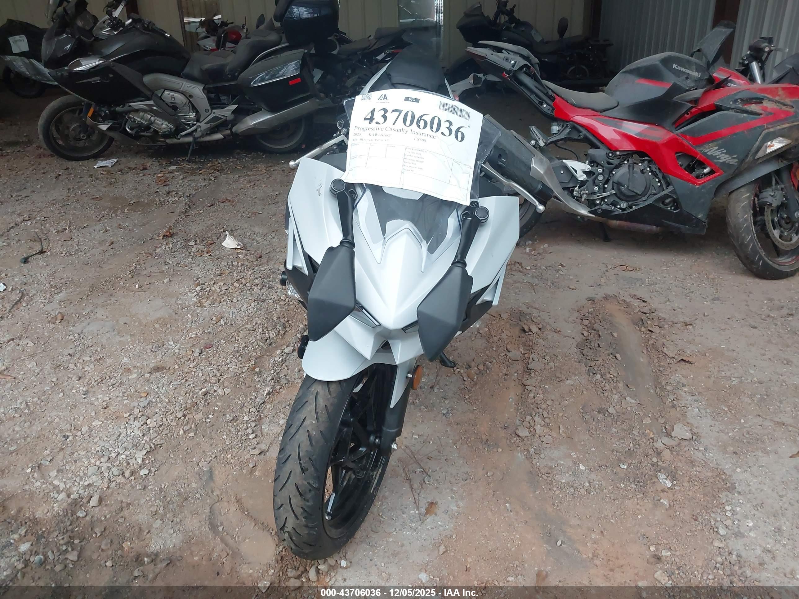 KAWASAKI EX500 image 5