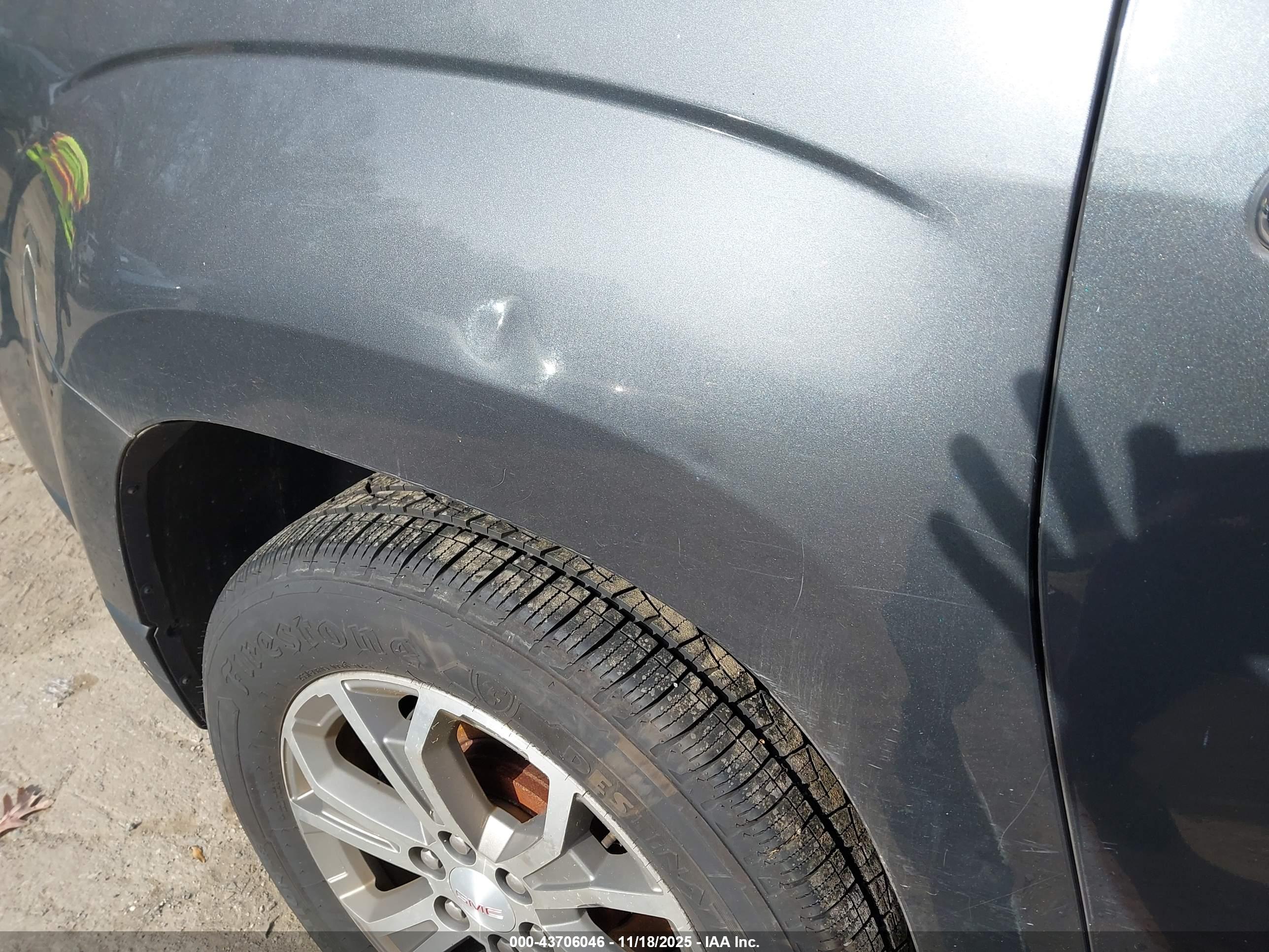 GMC ACADIA image 6
