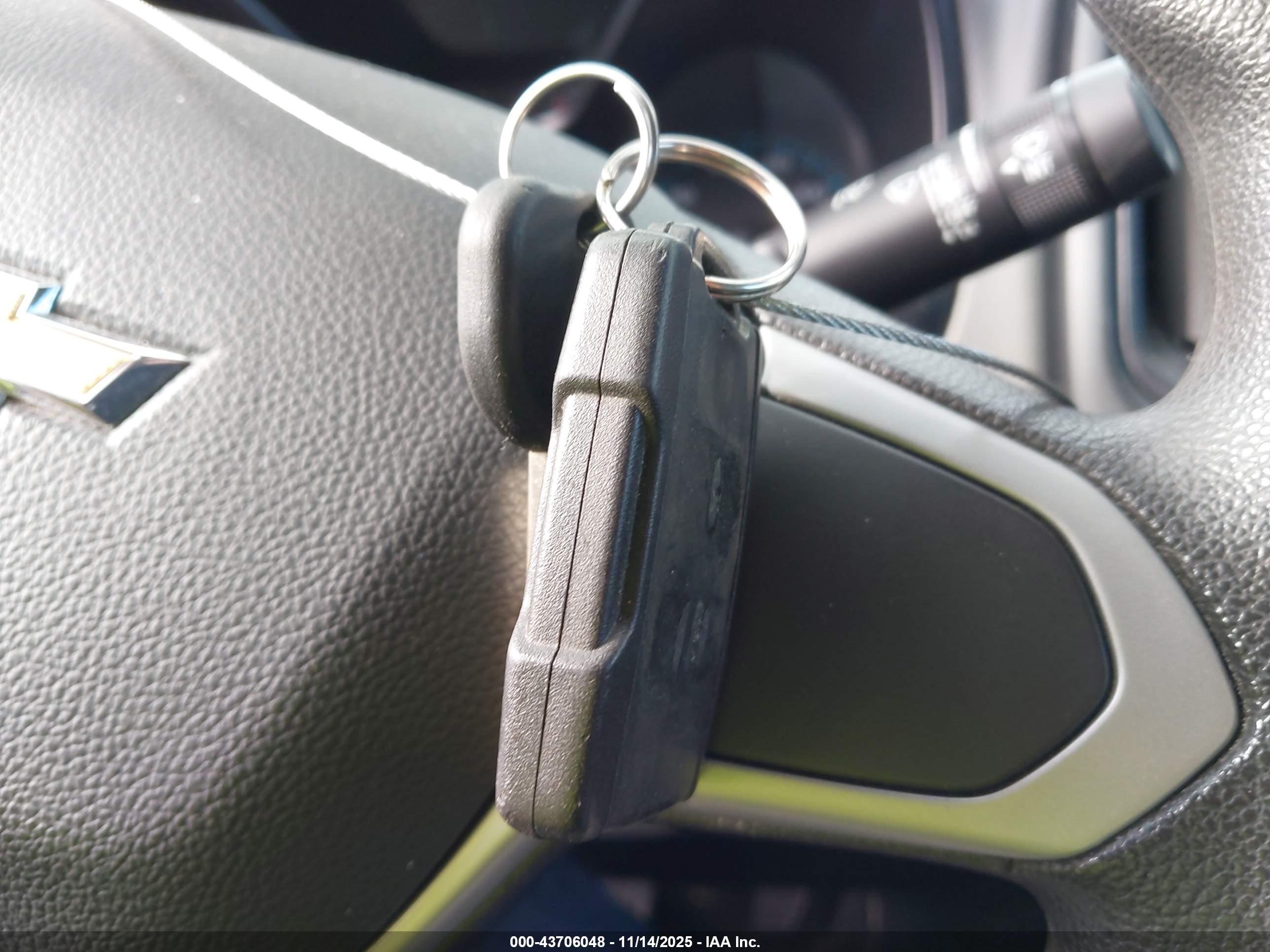 CHEVROLET COLORADO image 11