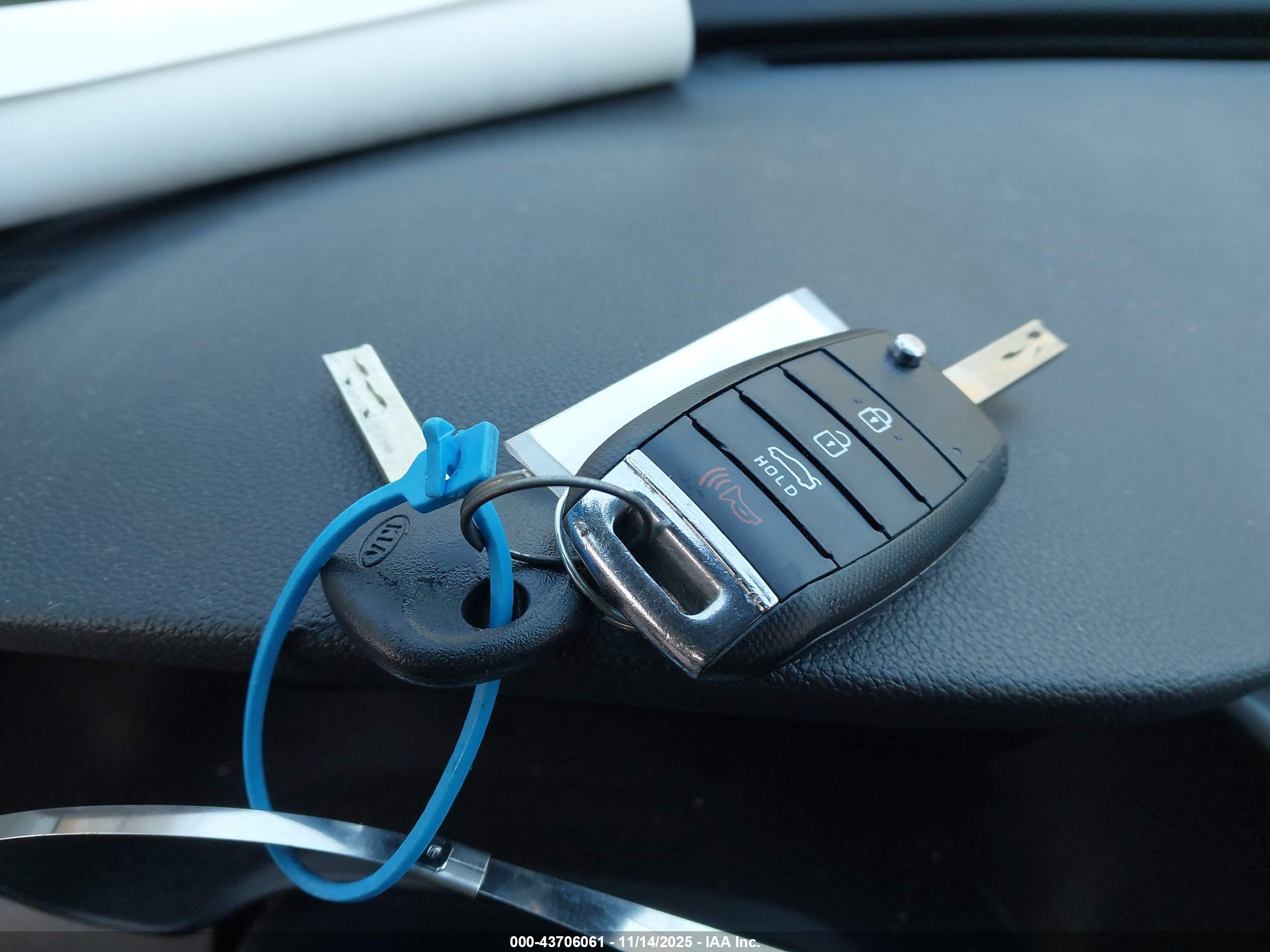 KIA OPTIMA image 11