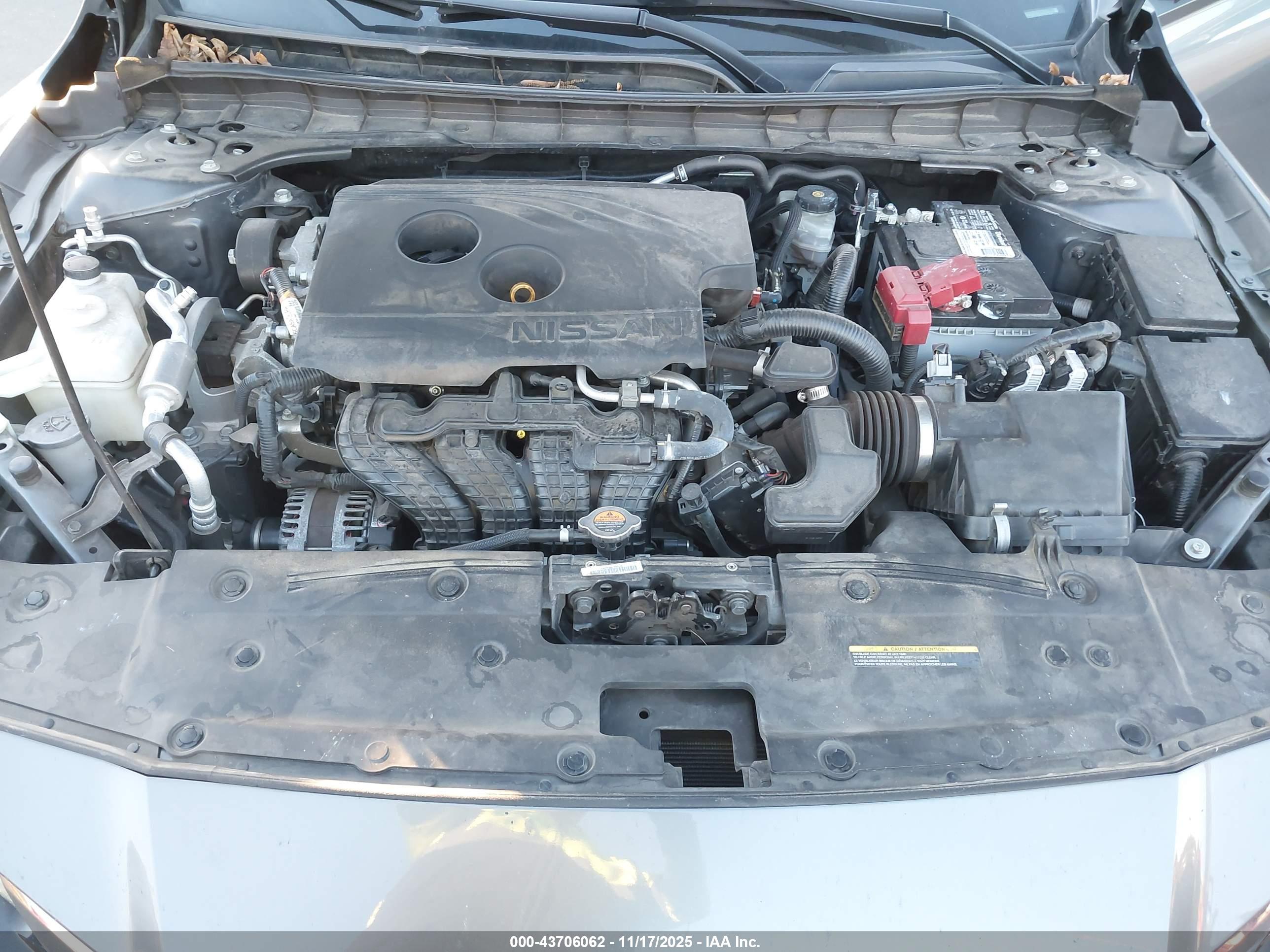 NISSAN ALTIMA image 10
