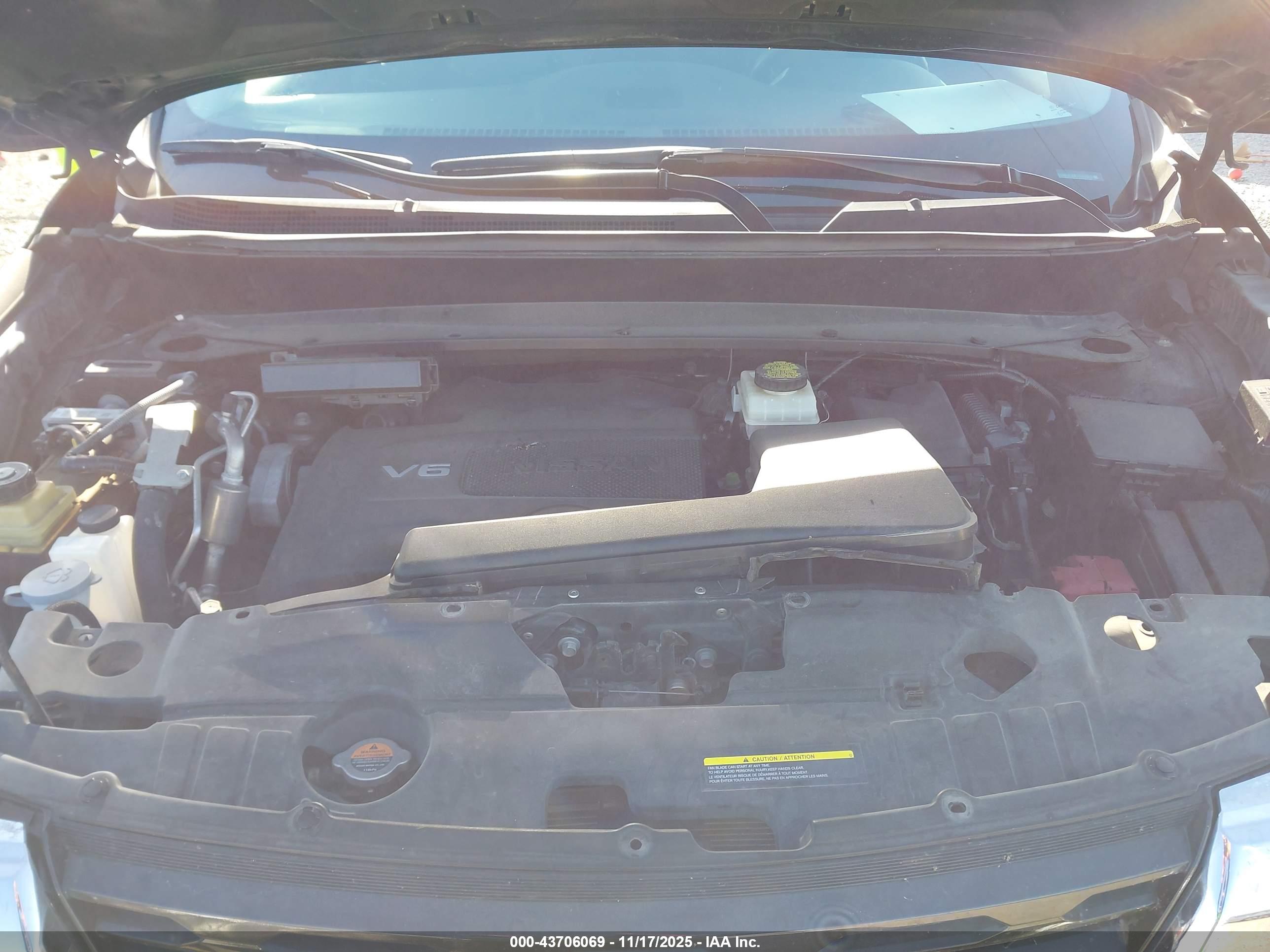 NISSAN PATHFINDER image 10