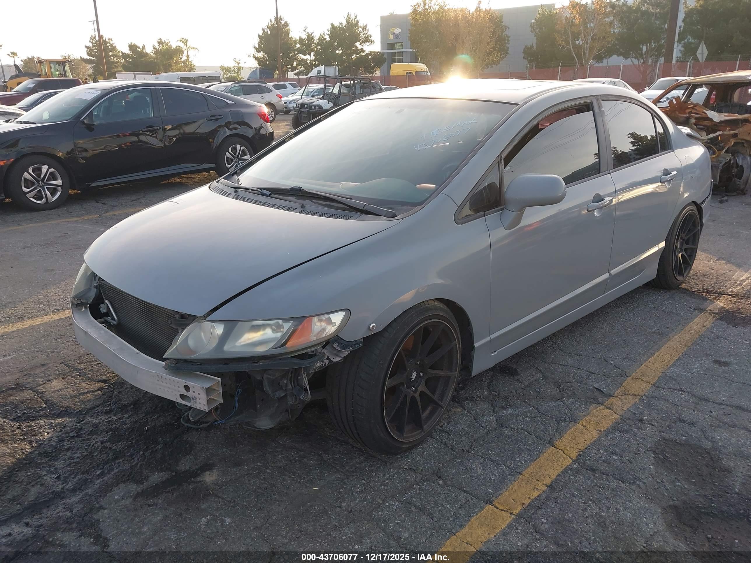 HONDA CIVIC image 2