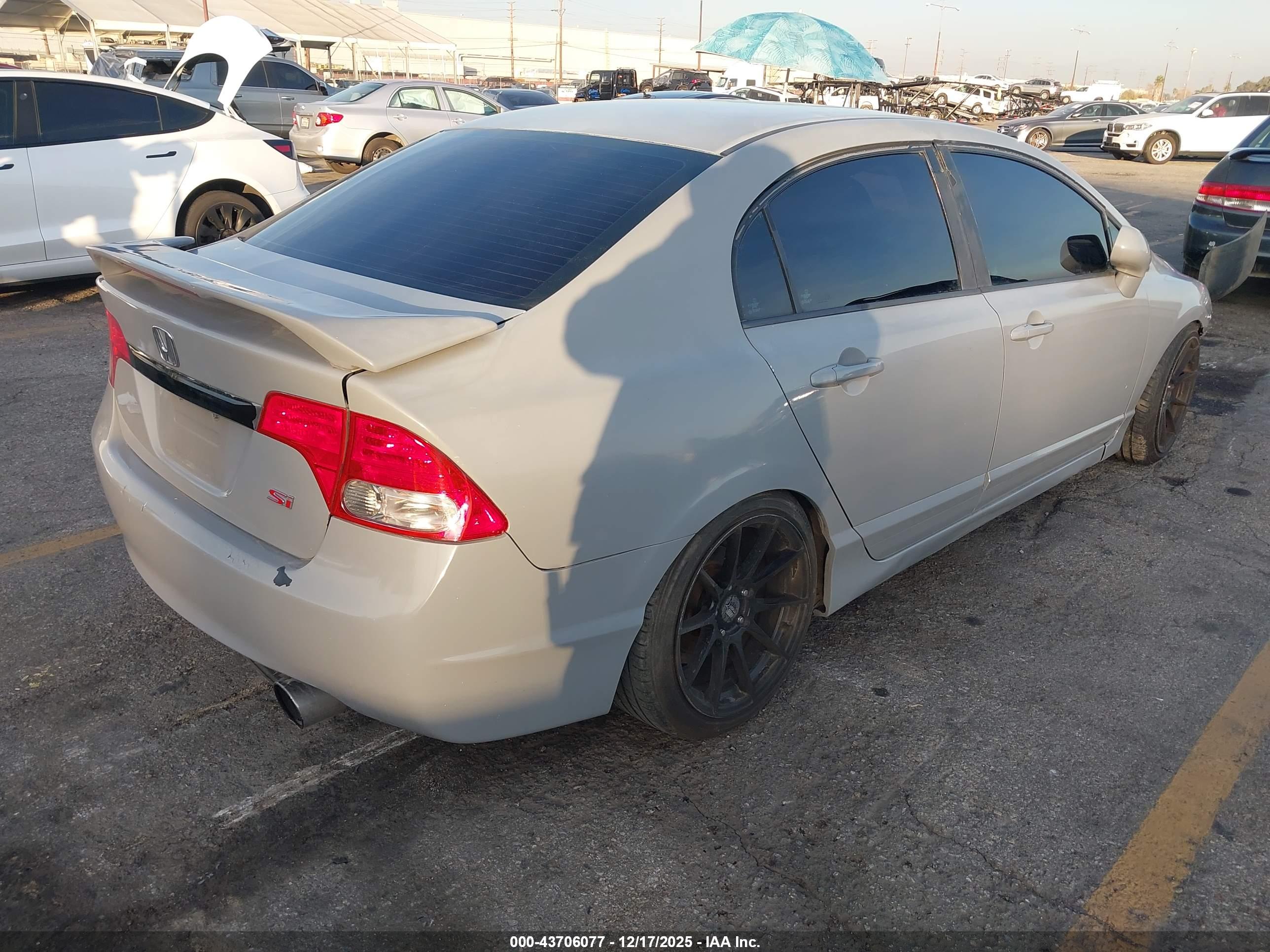 HONDA CIVIC image 4