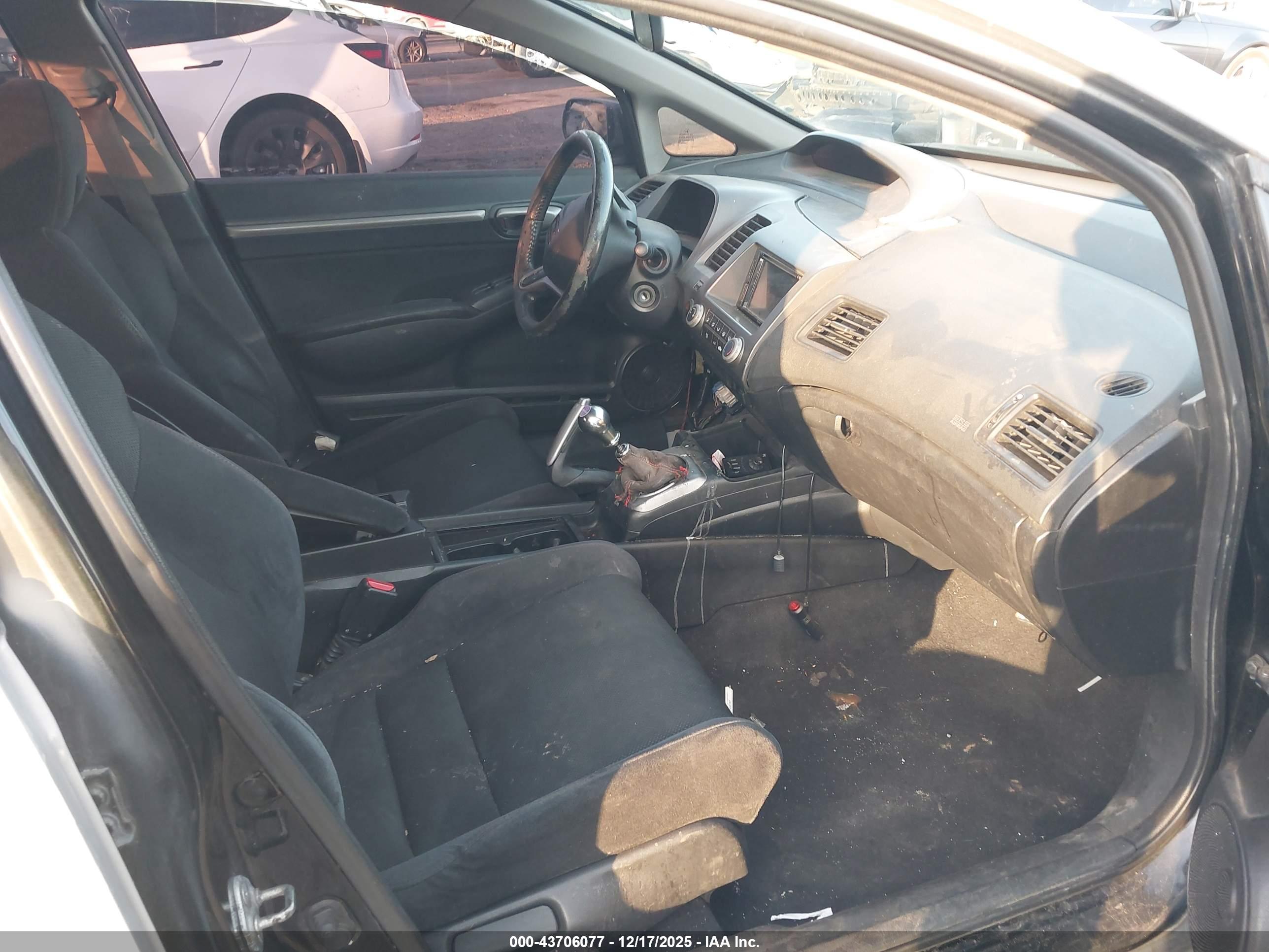 HONDA CIVIC image 5