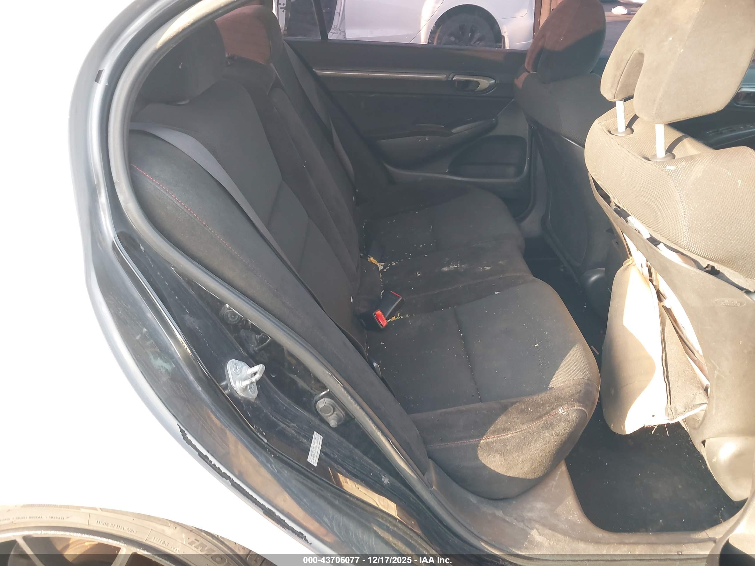 HONDA CIVIC image 8