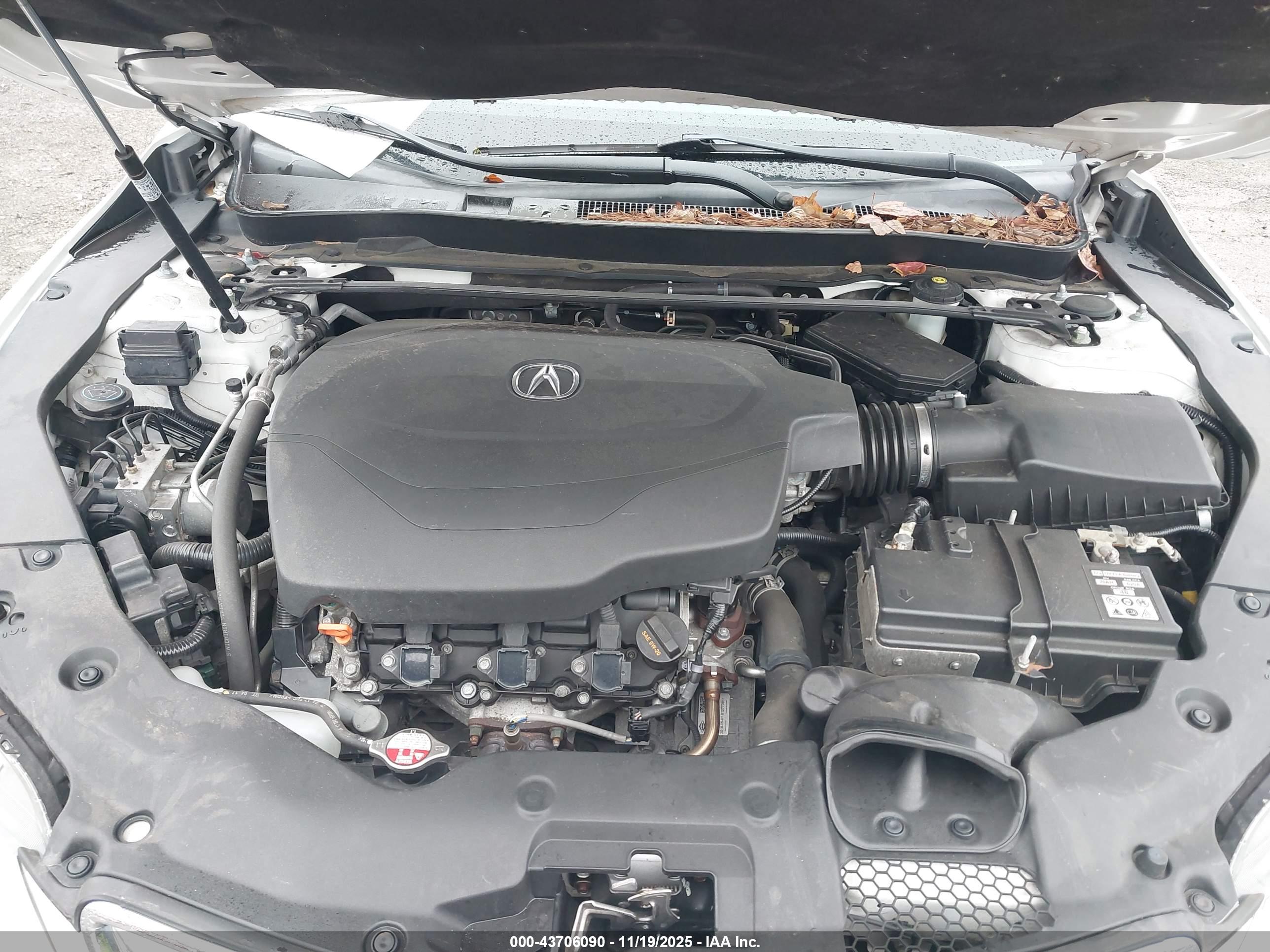 ACURA TLX image 10