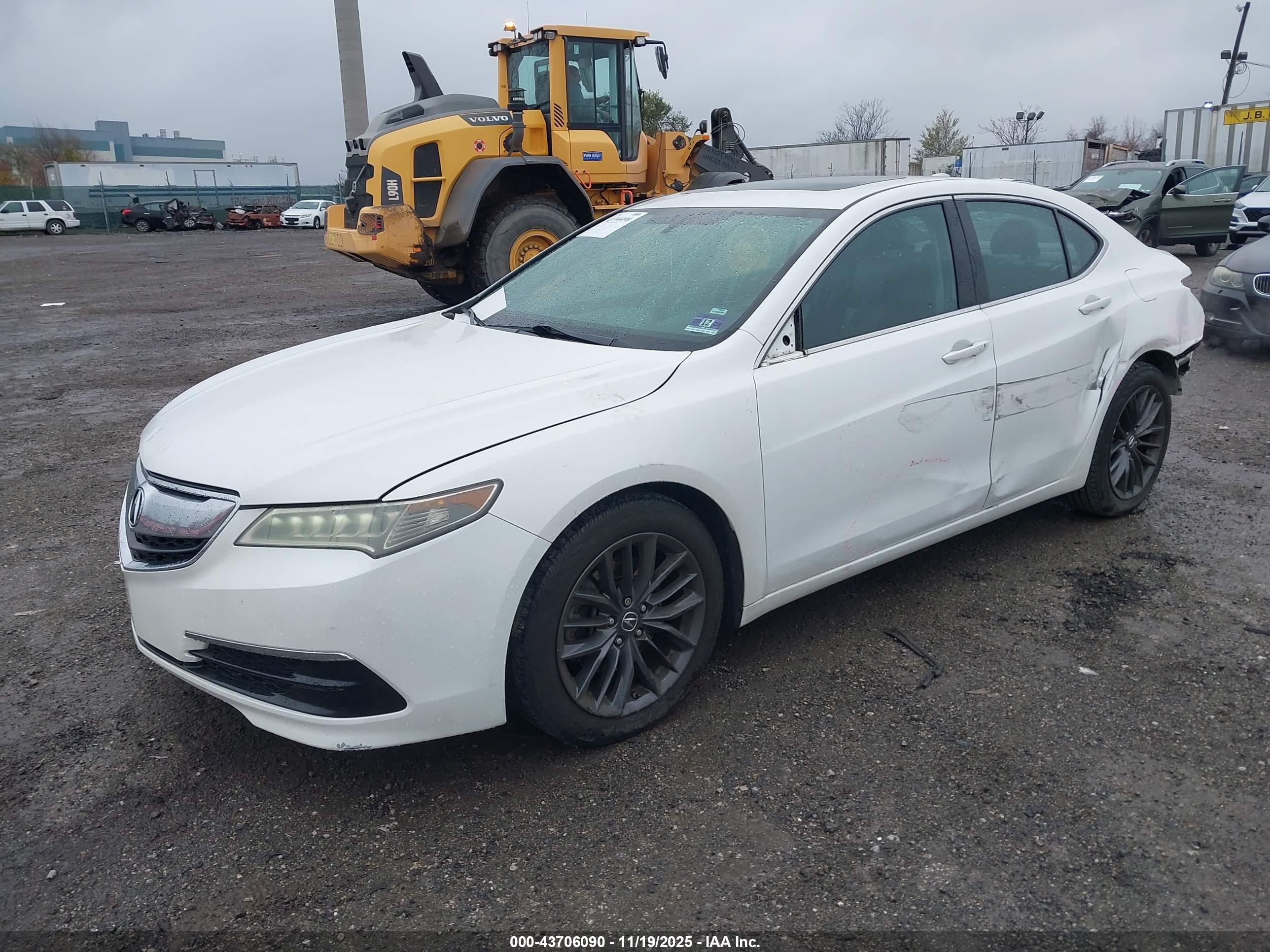 ACURA TLX image 2