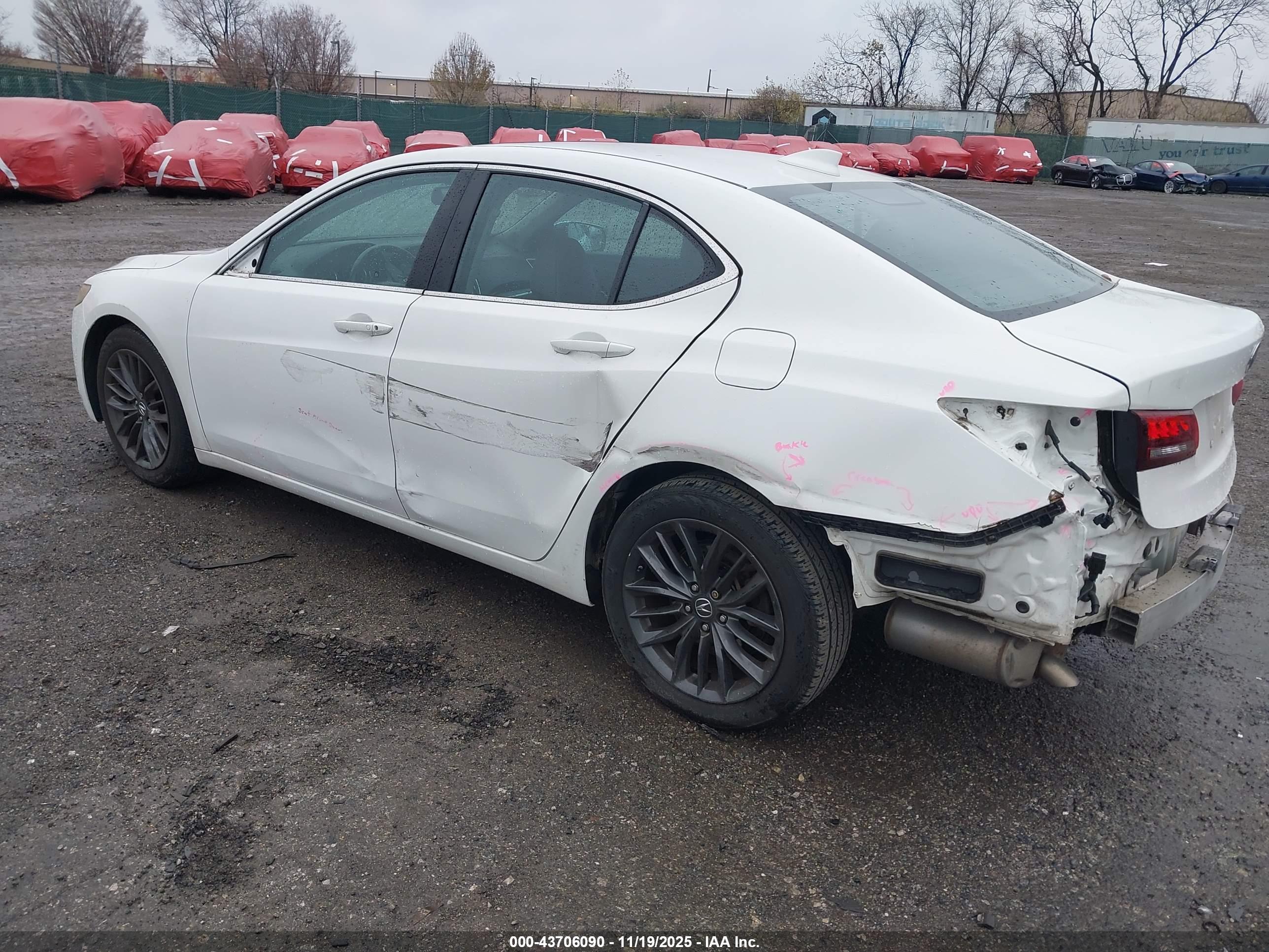 ACURA TLX image 3