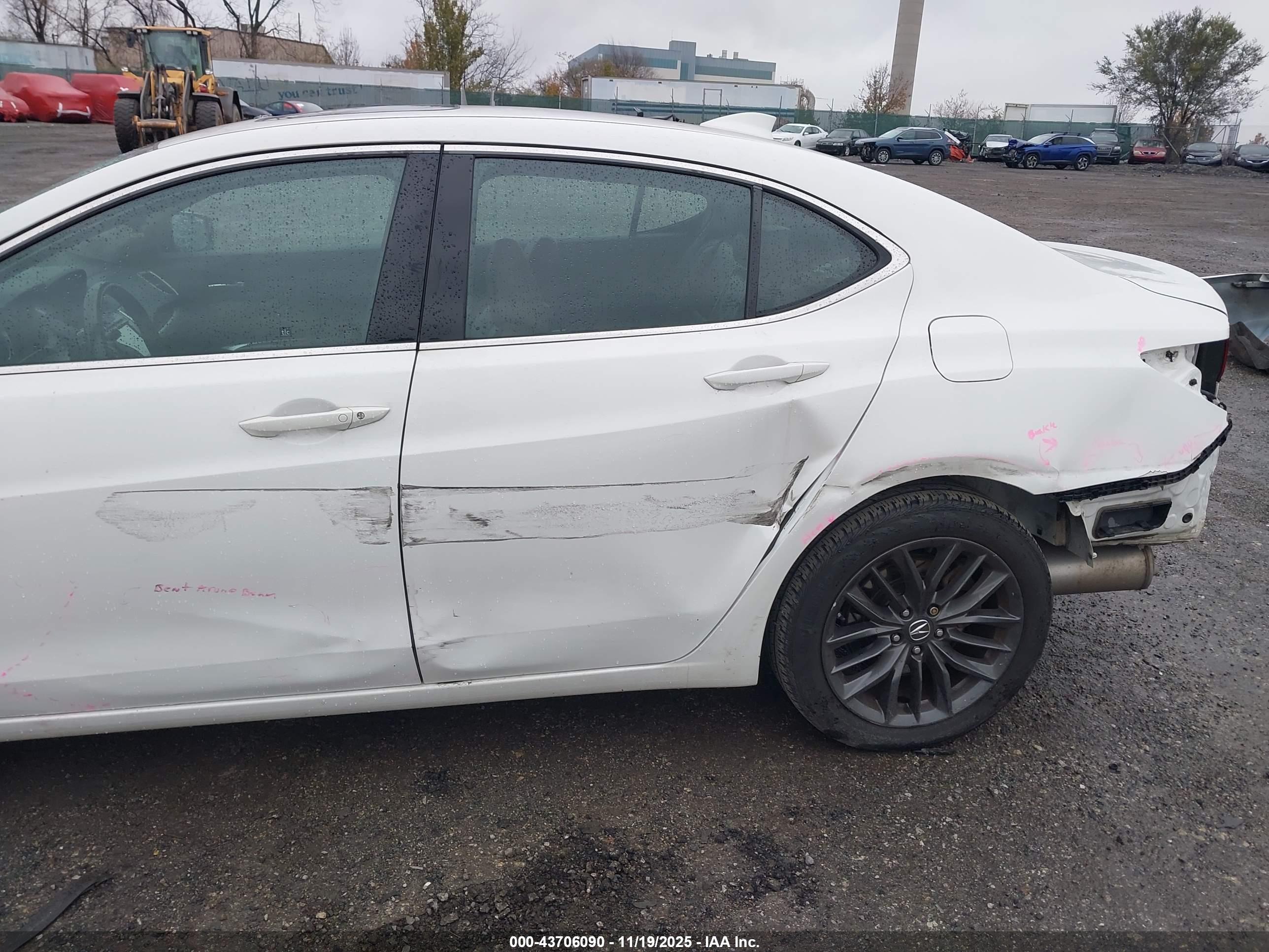 ACURA TLX image 6