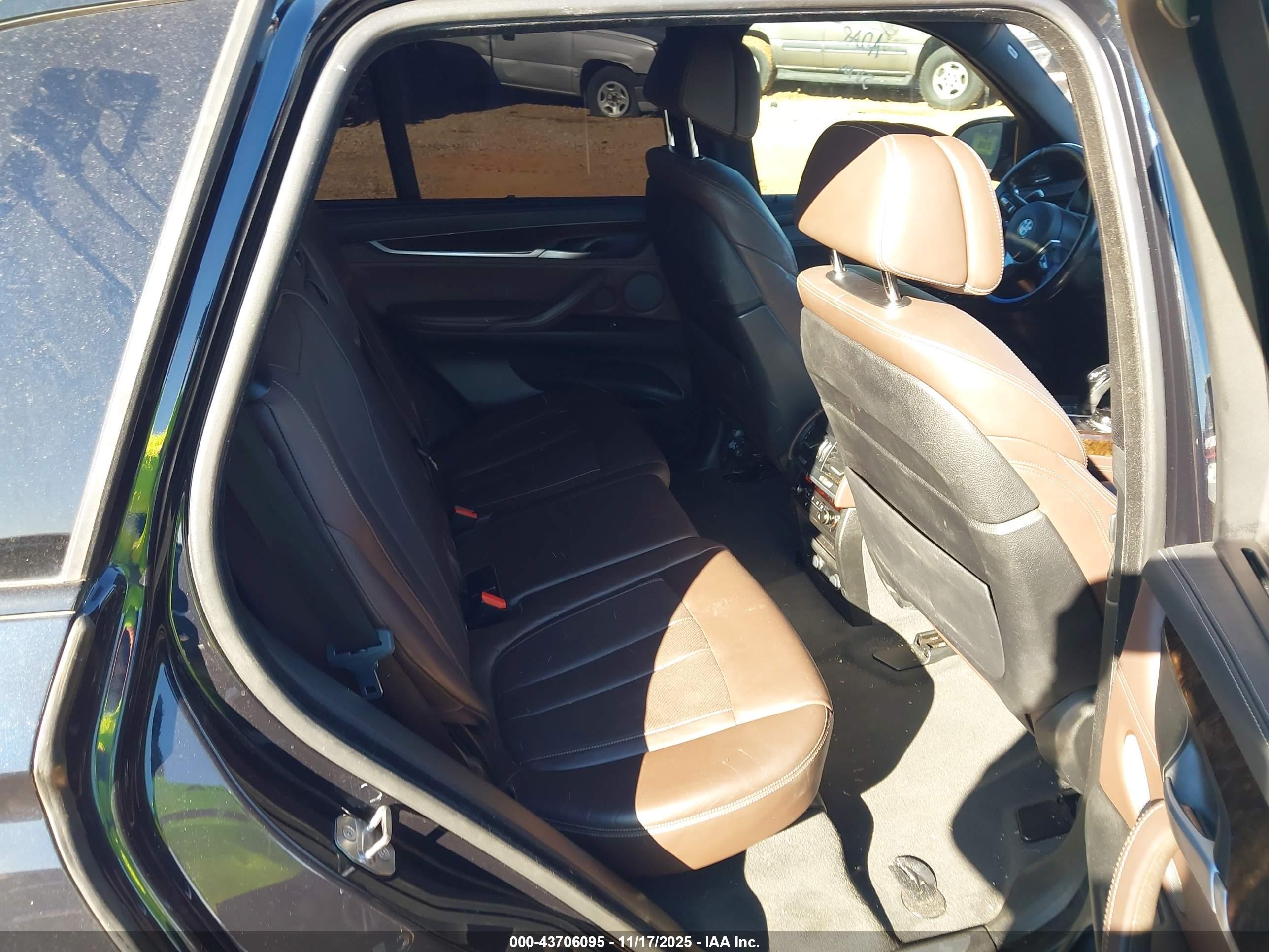 BMW X5 image 8