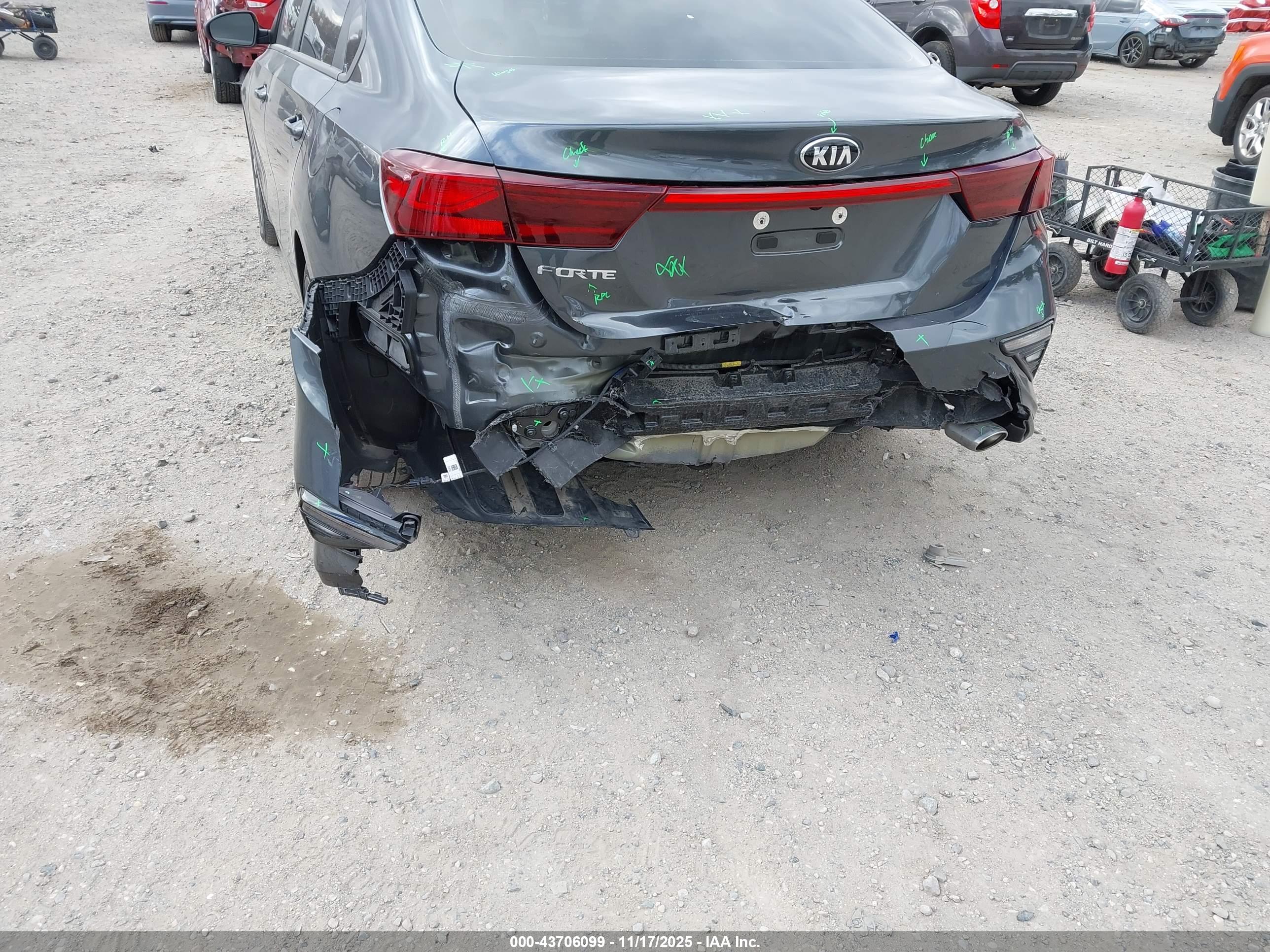 KIA FORTE image 6