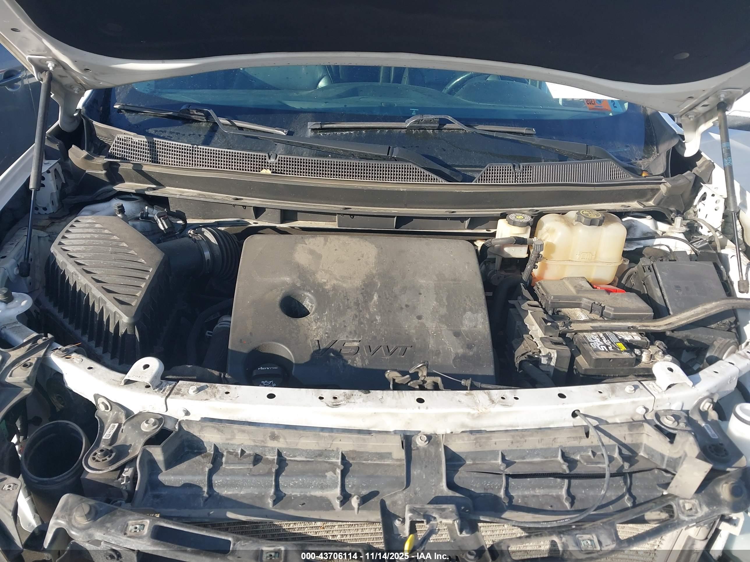 CHEVROLET TRAVERSE image 10
