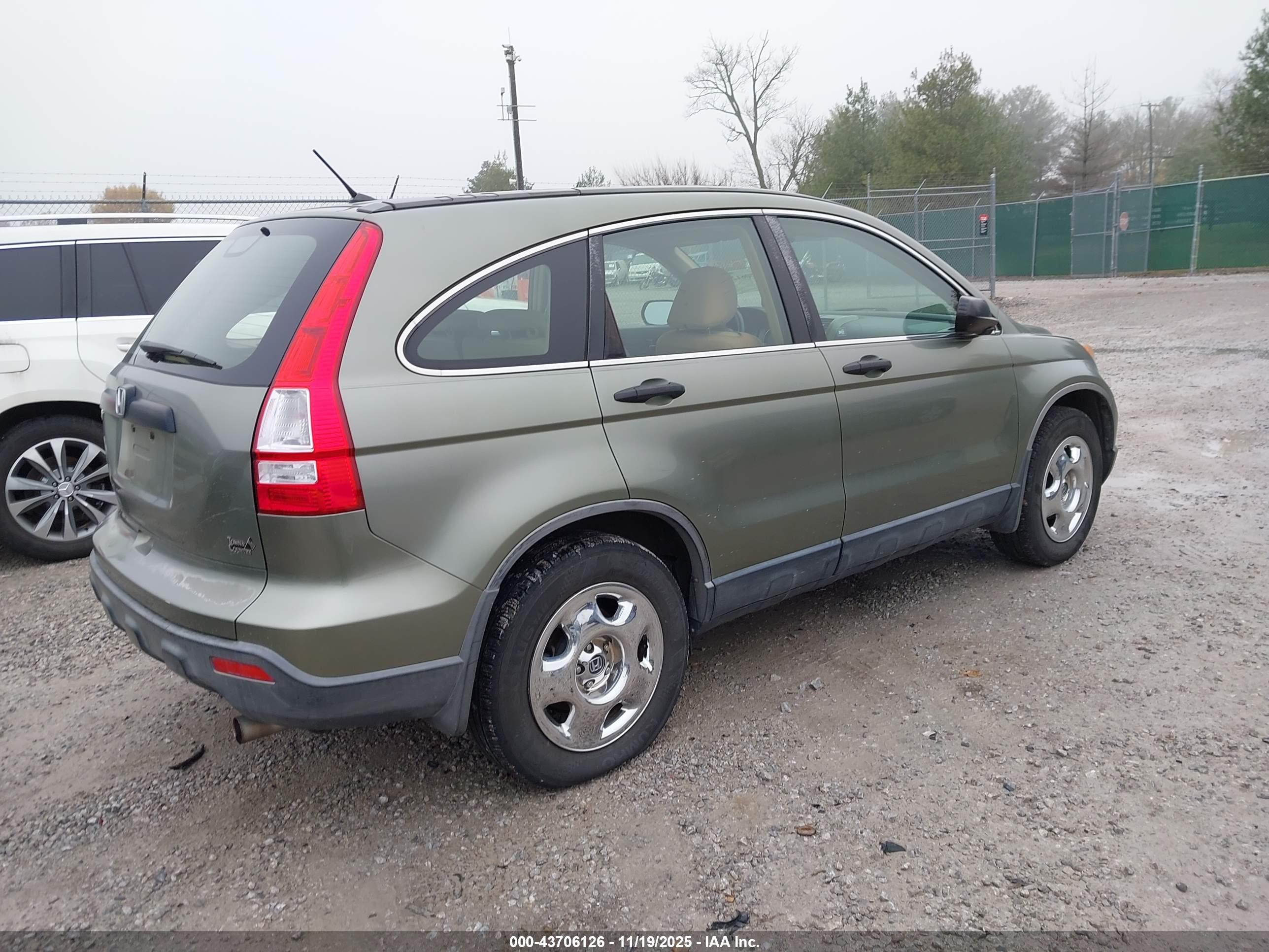 HONDA CR-V image 4