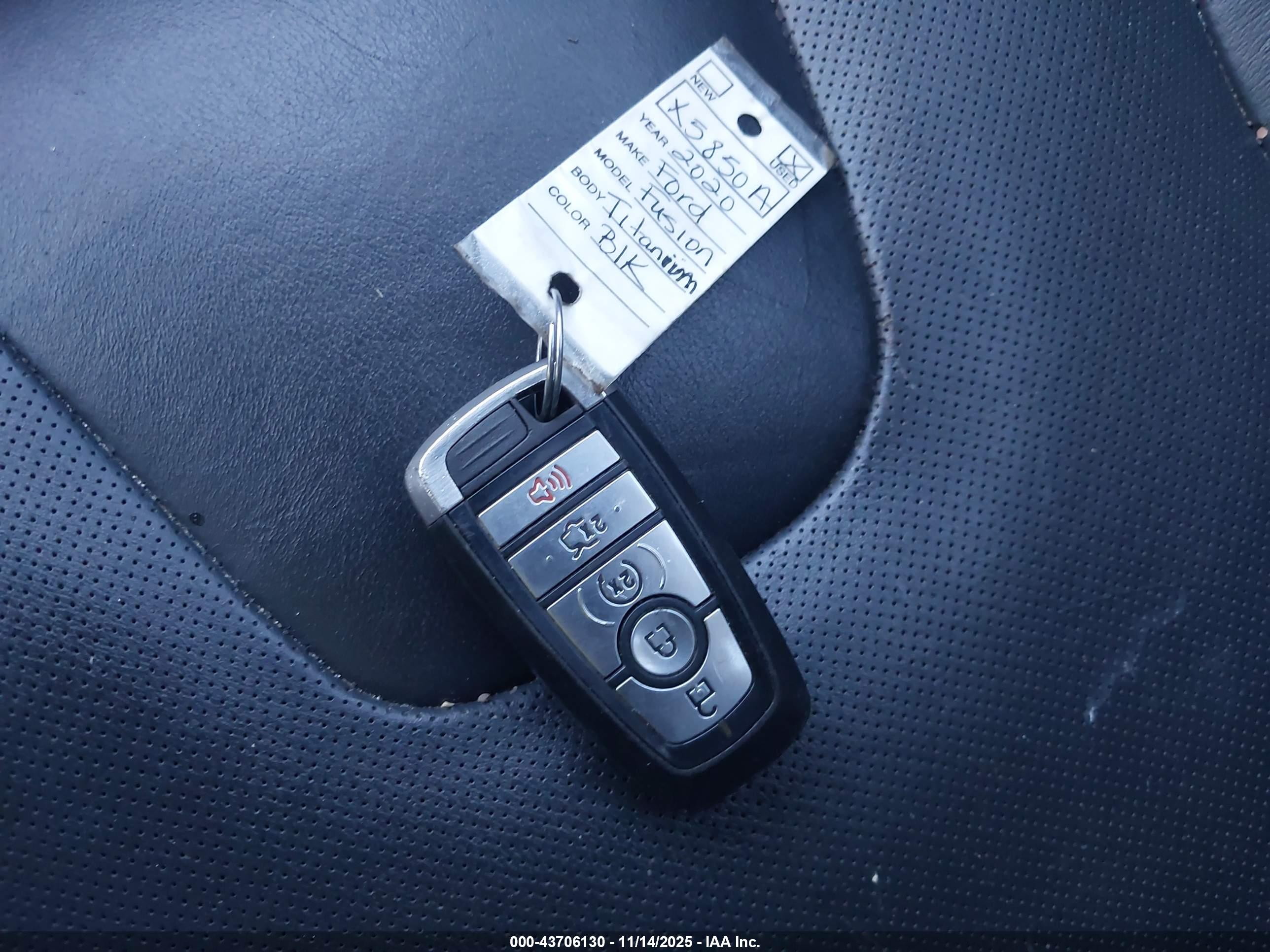 FORD FUSION image 11