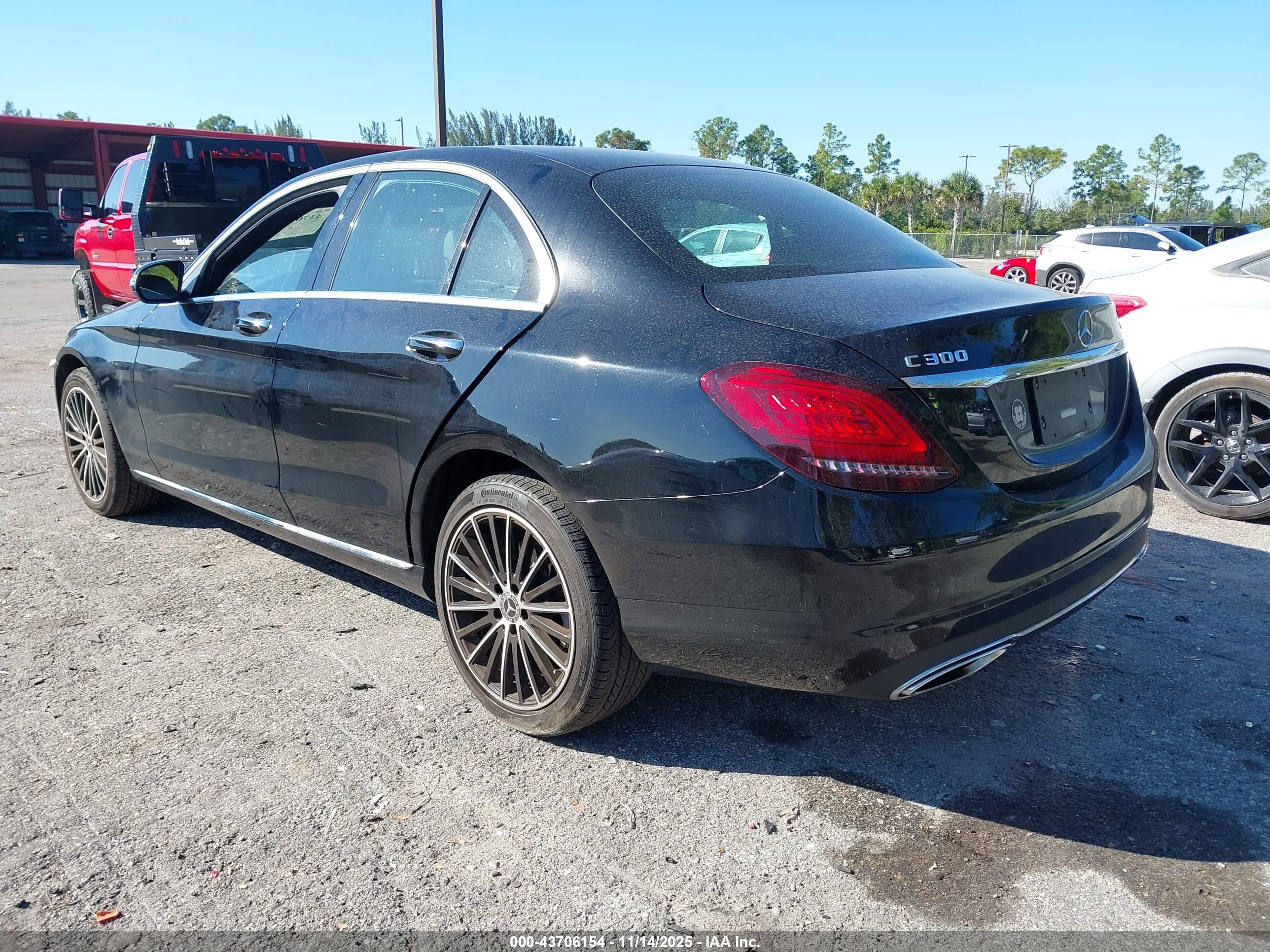 MERCEDES-BENZ C image 3