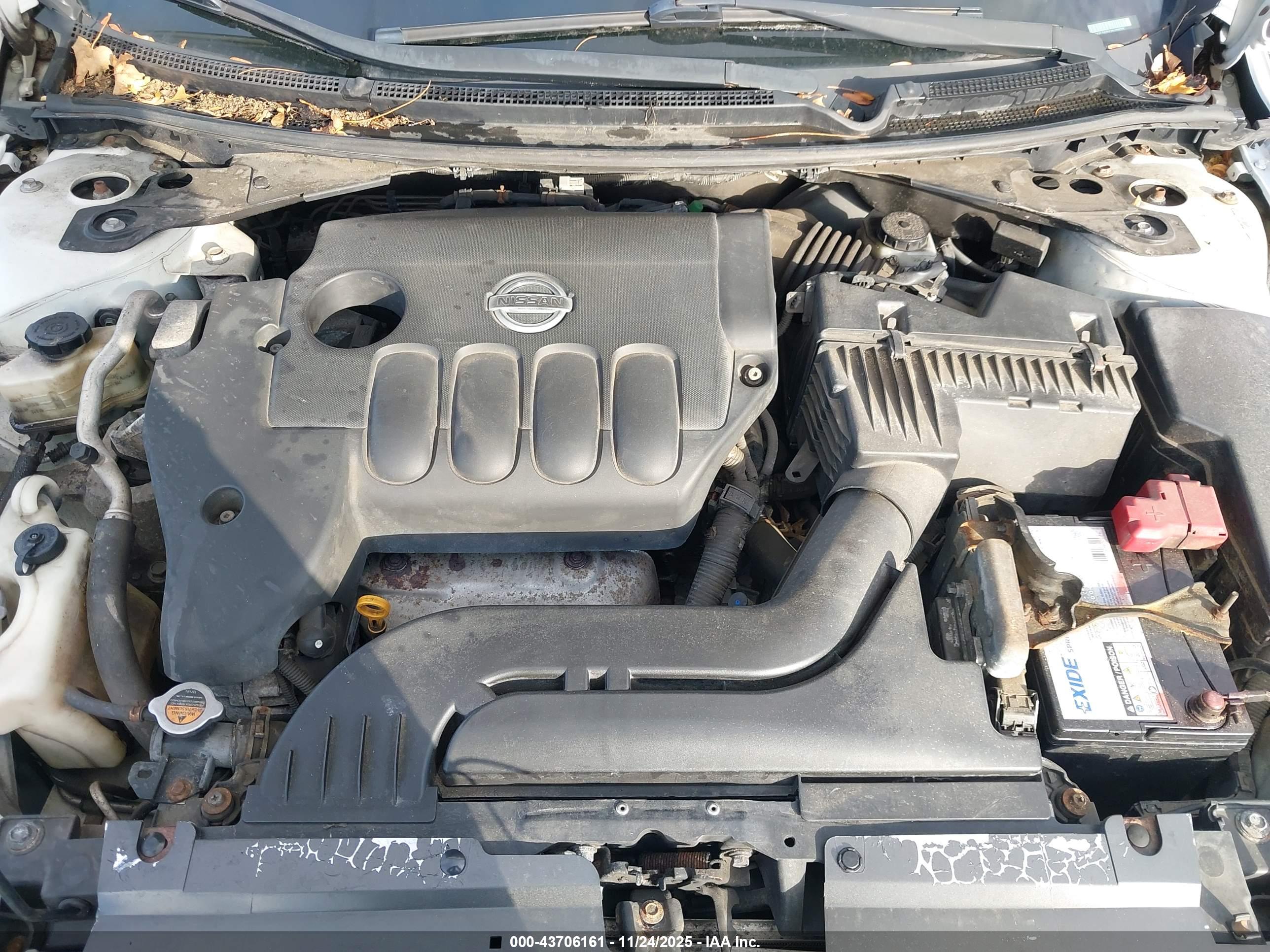 NISSAN ALTIMA image 10