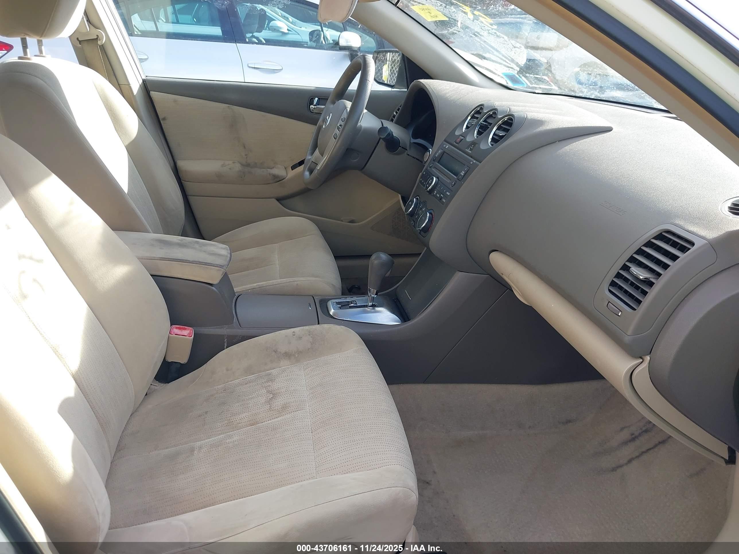 NISSAN ALTIMA image 5