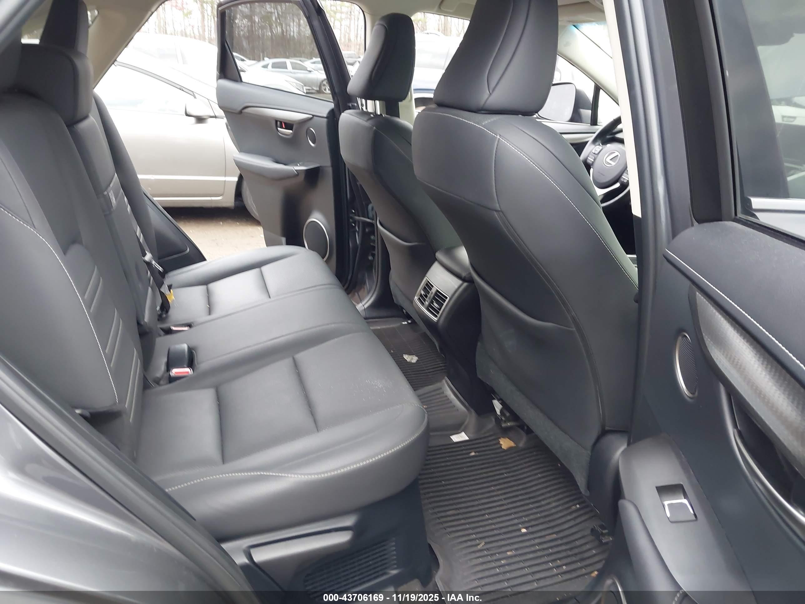 LEXUS NX image 8