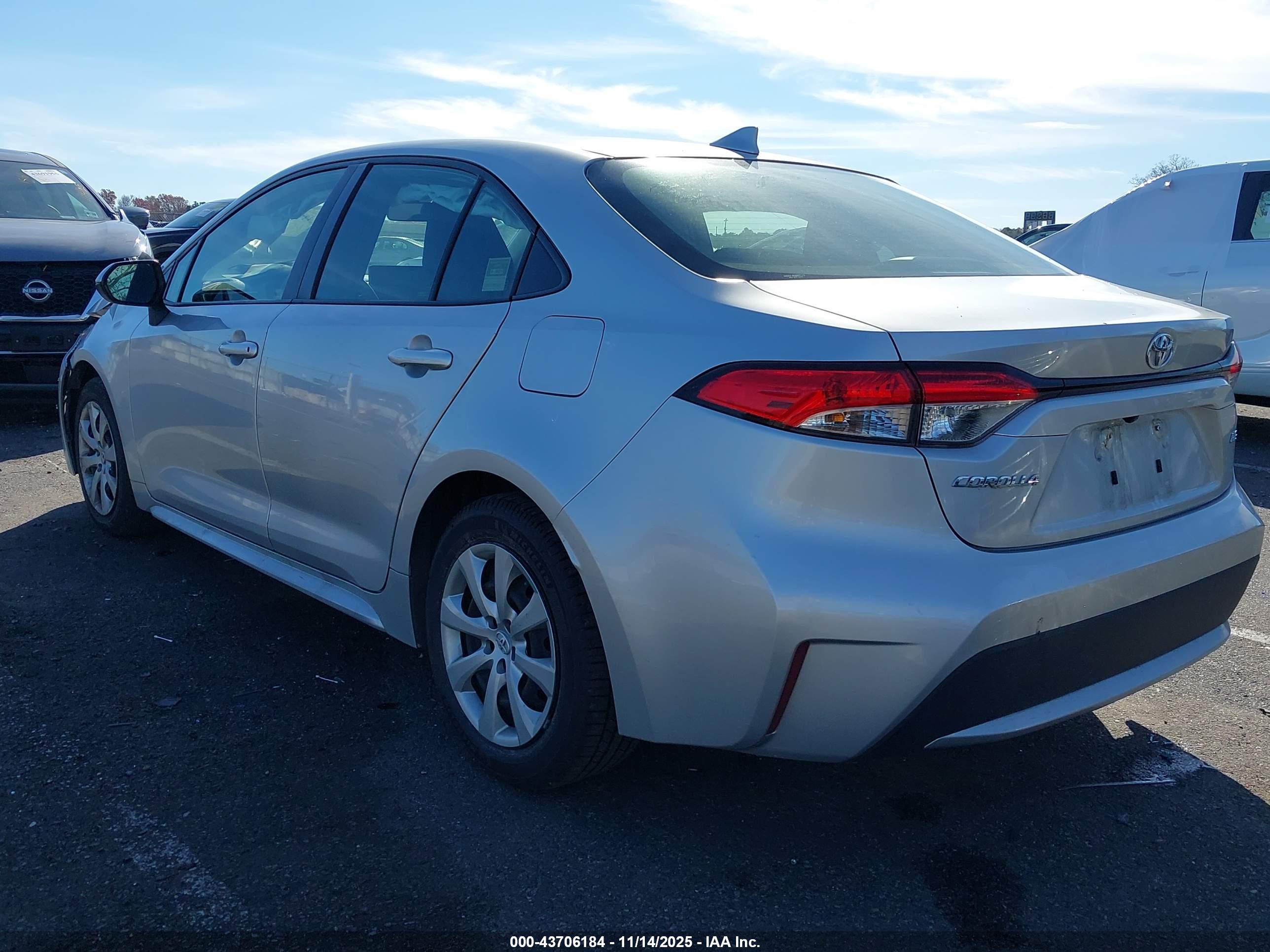 TOYOTA COROLLA image 3