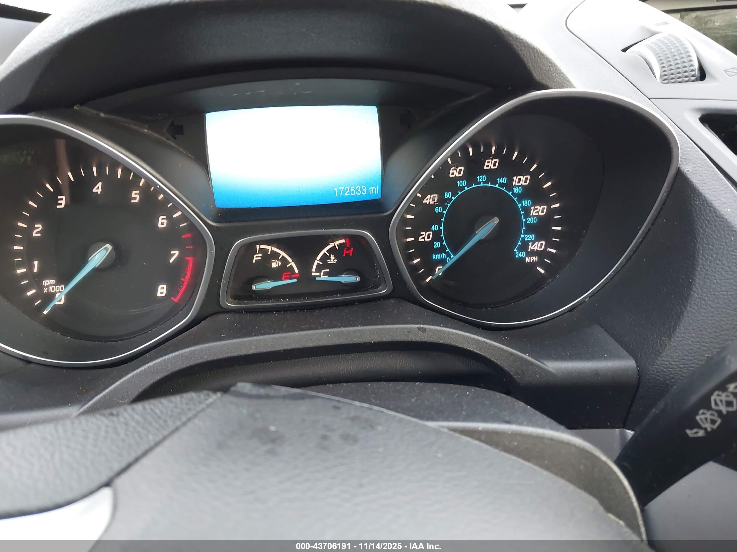 FORD ESCAPE image 7