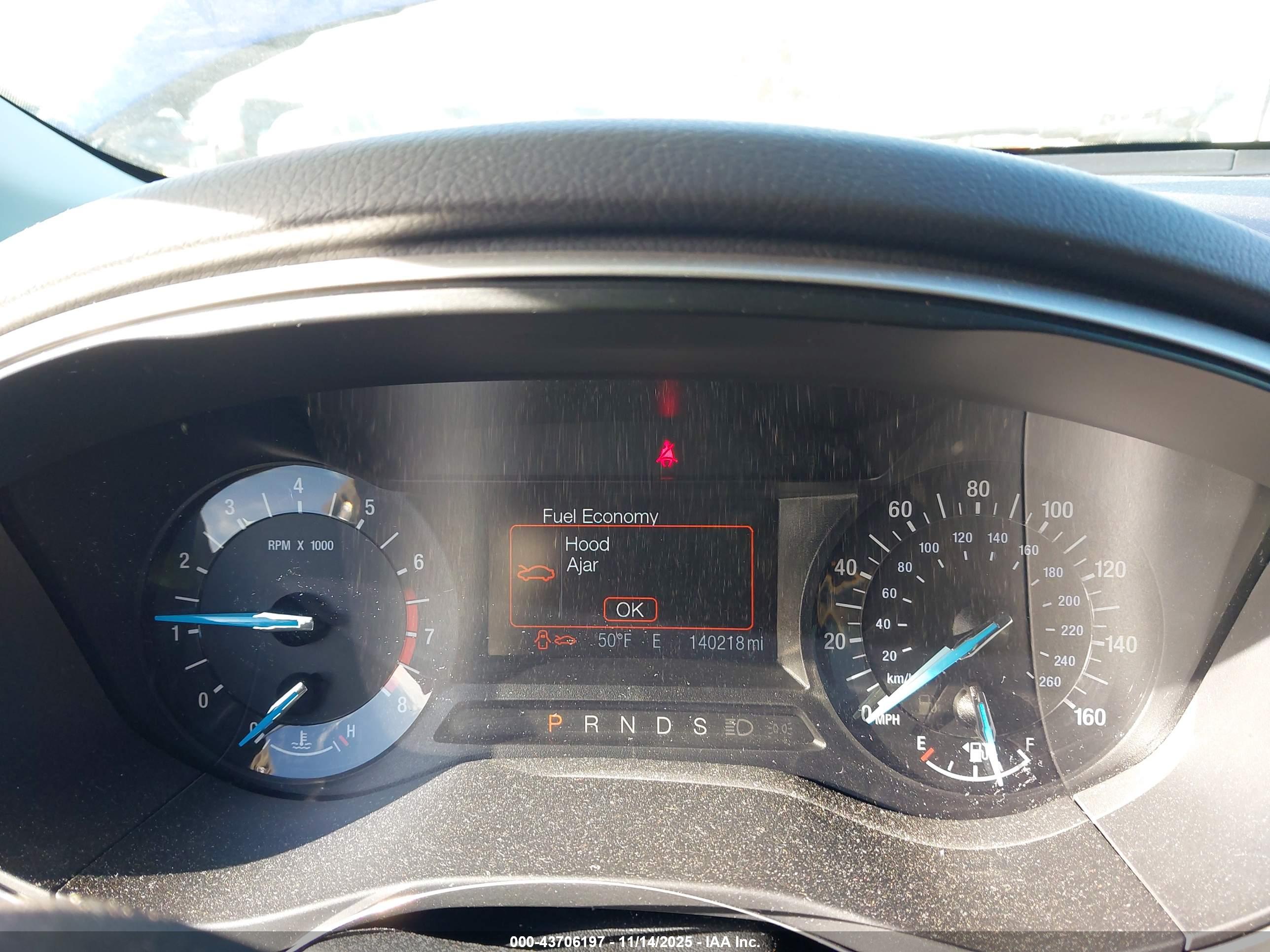FORD FUSION image 7