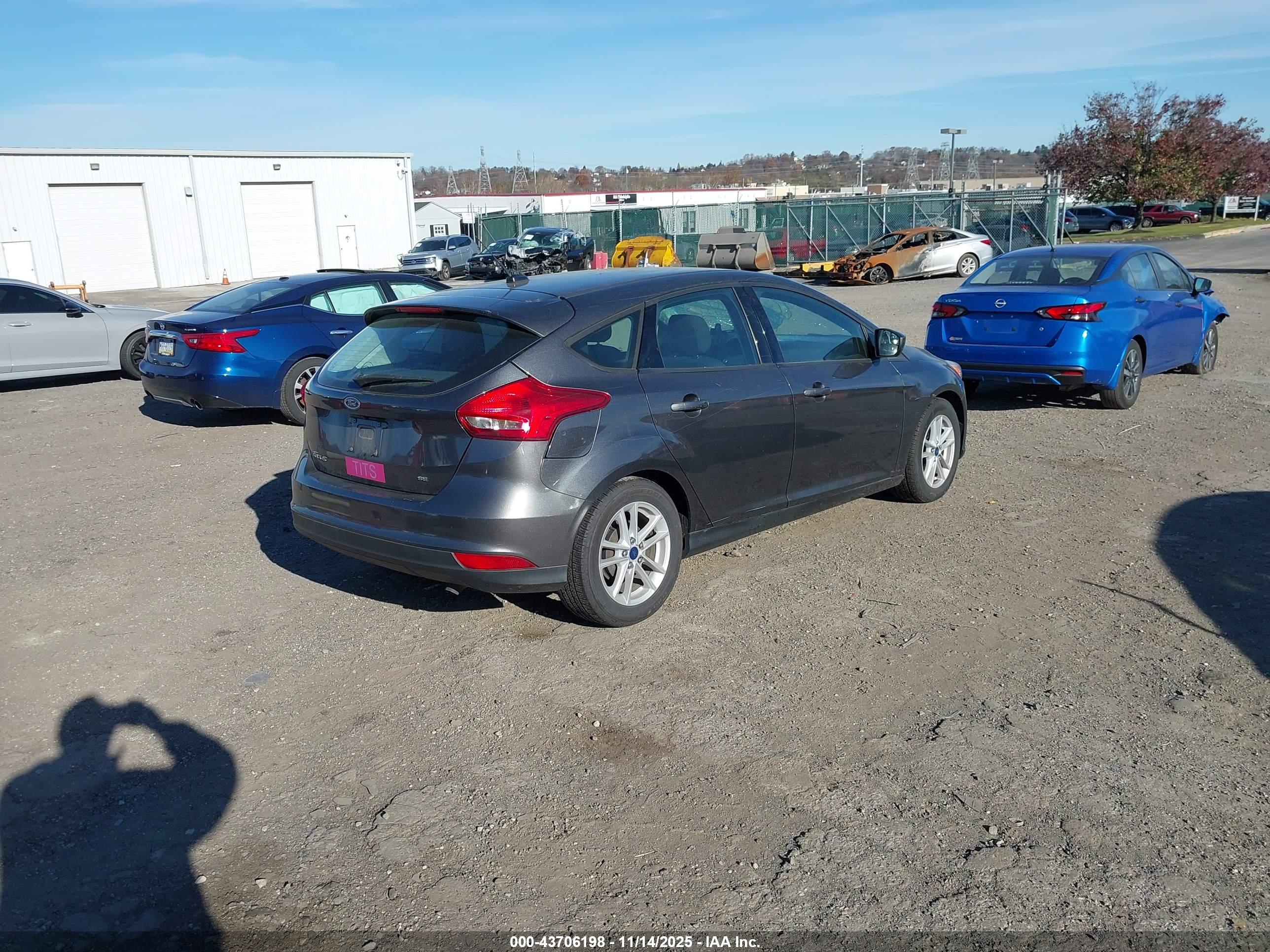 FORD FOCUS image 4