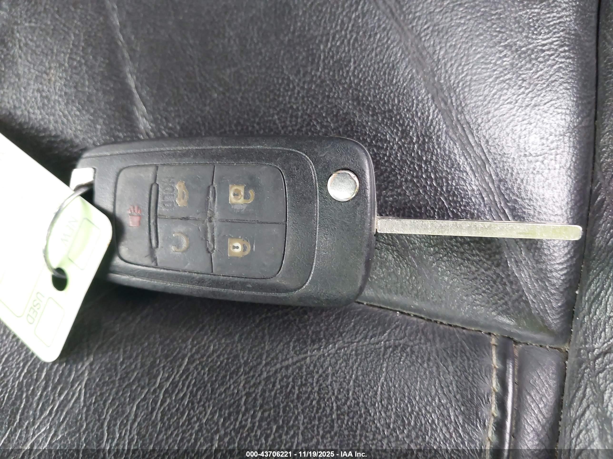 BUICK LACROSSE image 11
