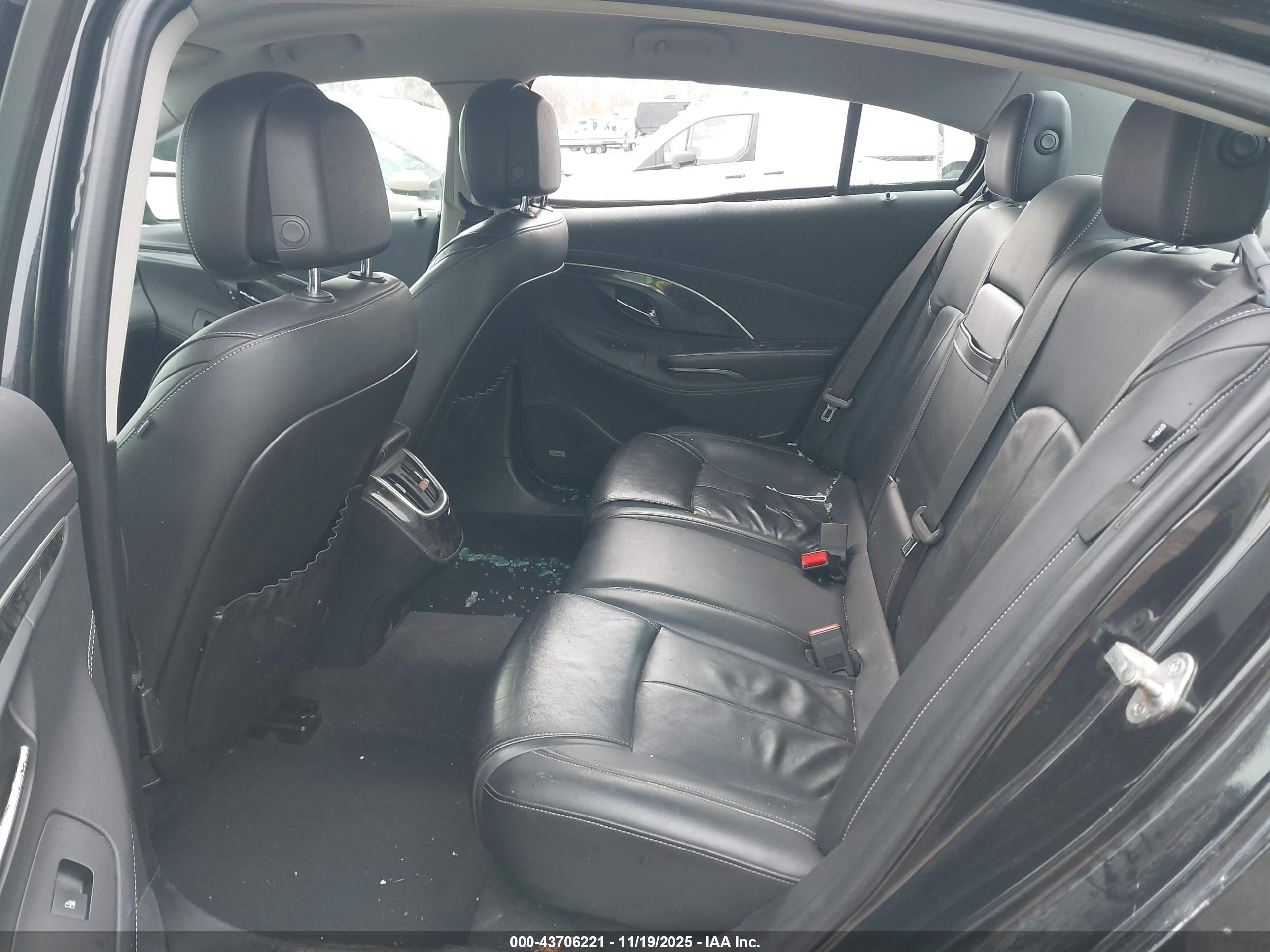 BUICK LACROSSE image 8