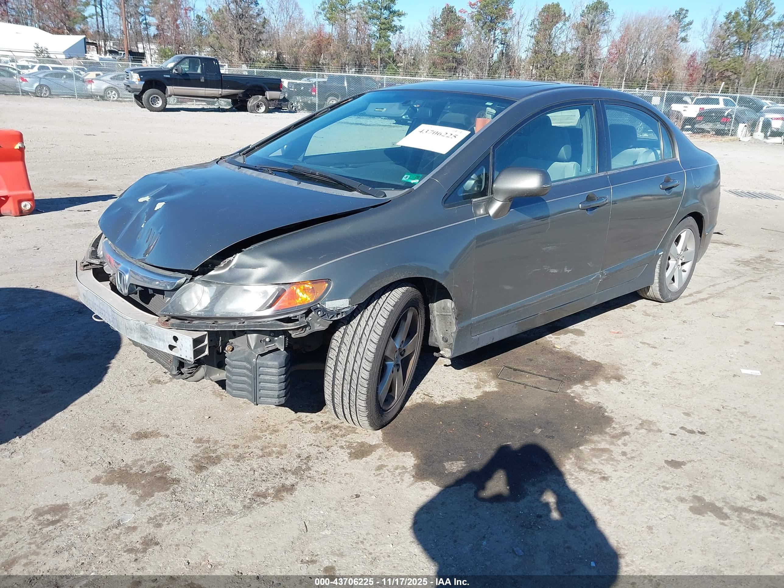 HONDA CIVIC image 2