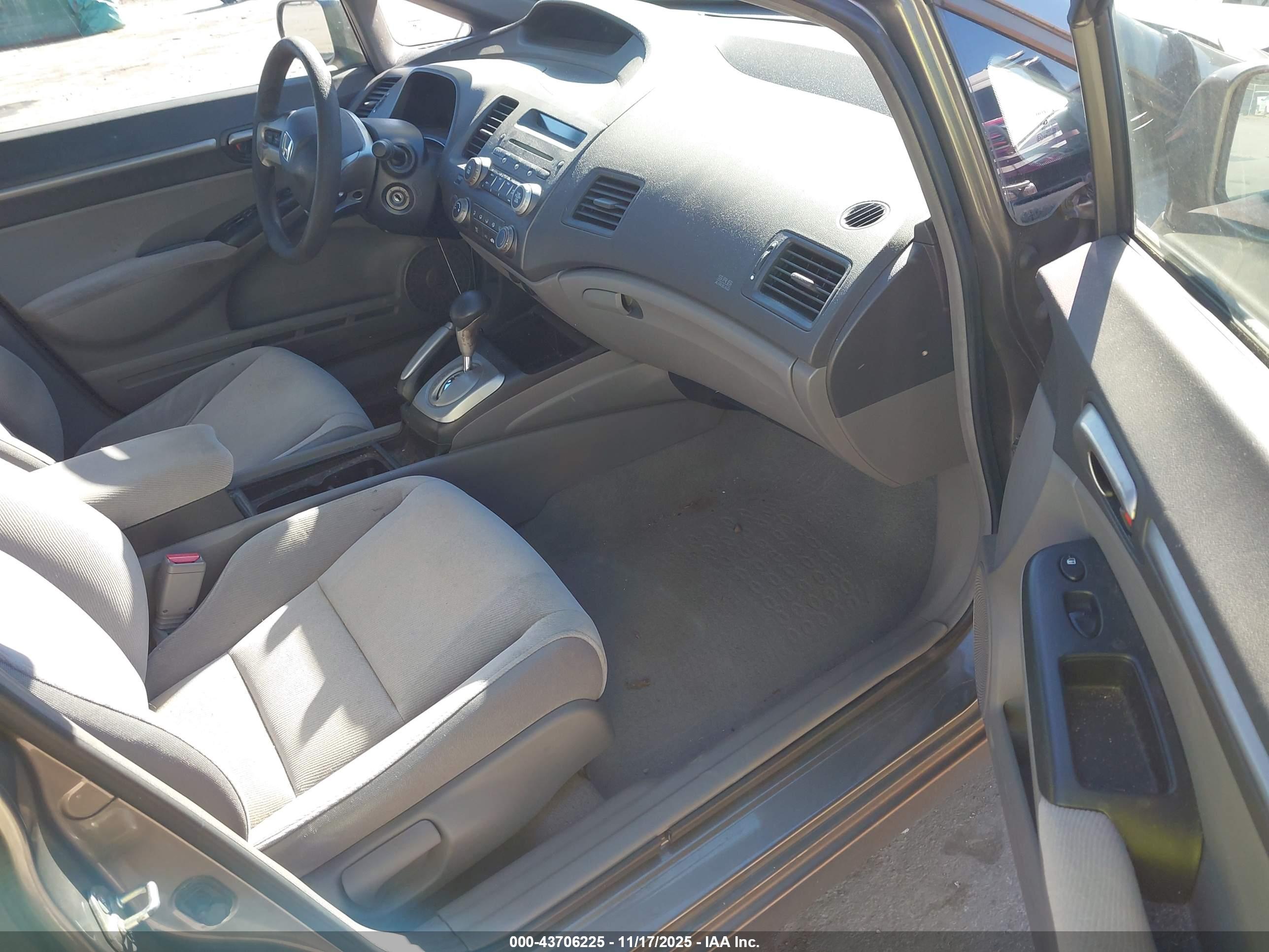 HONDA CIVIC image 5