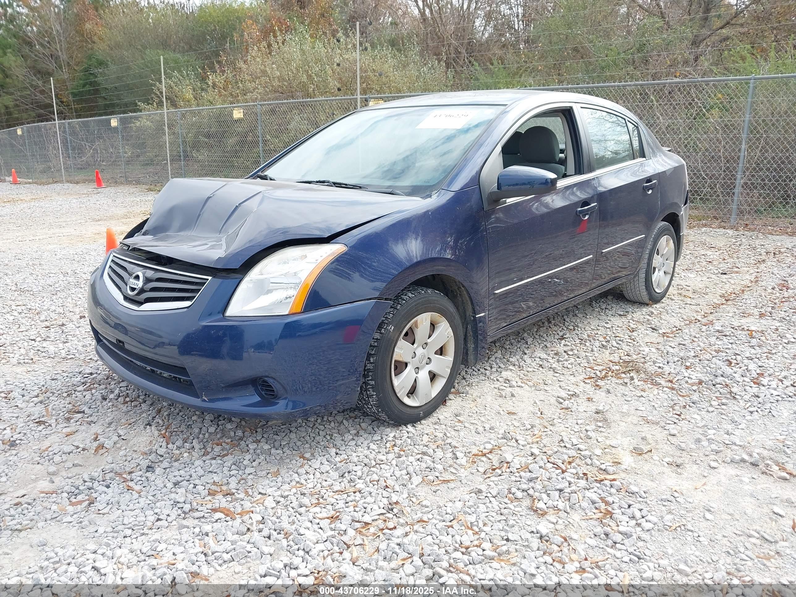 NISSAN SENTRA image 2