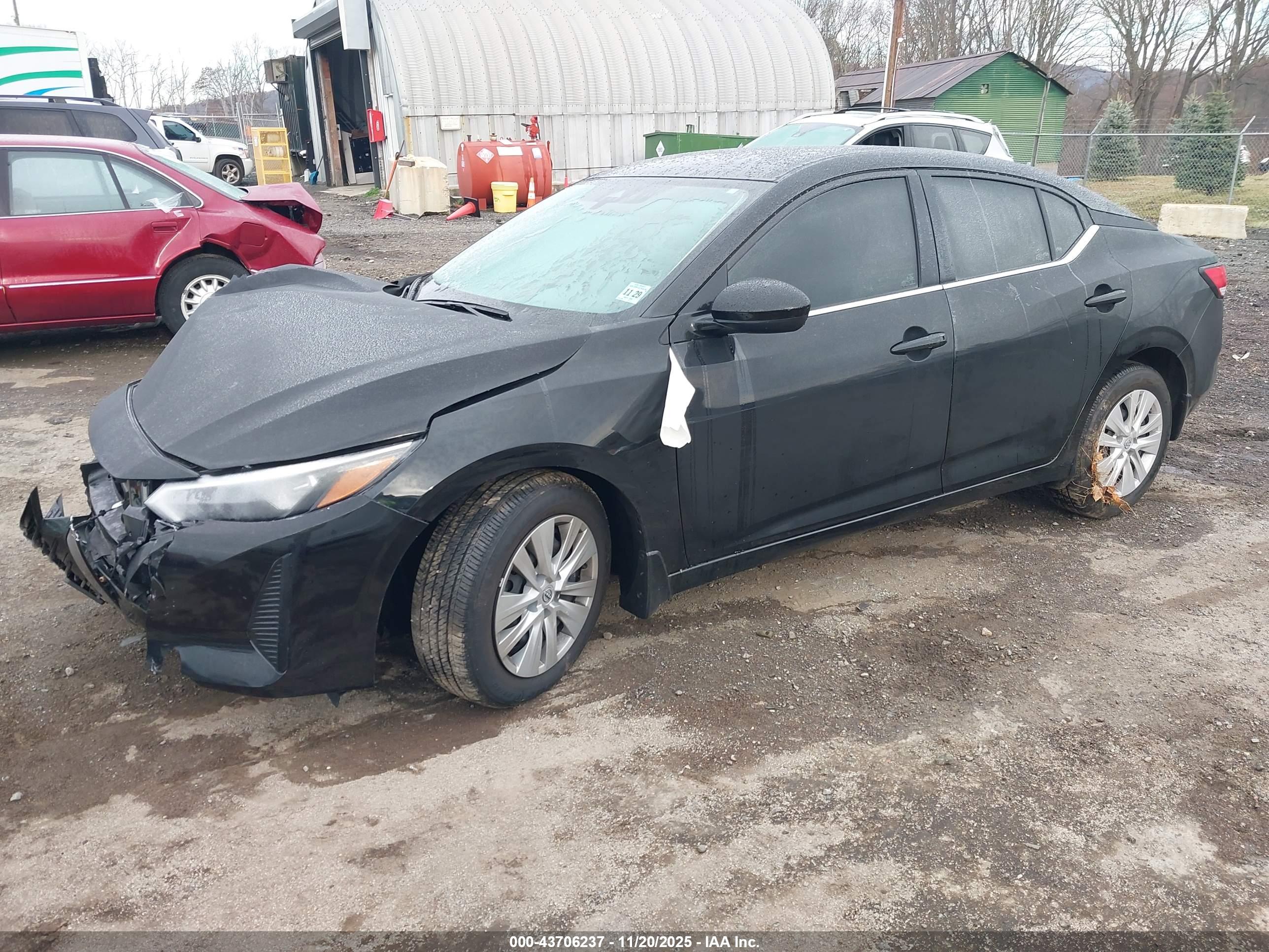 NISSAN SENTRA image 2