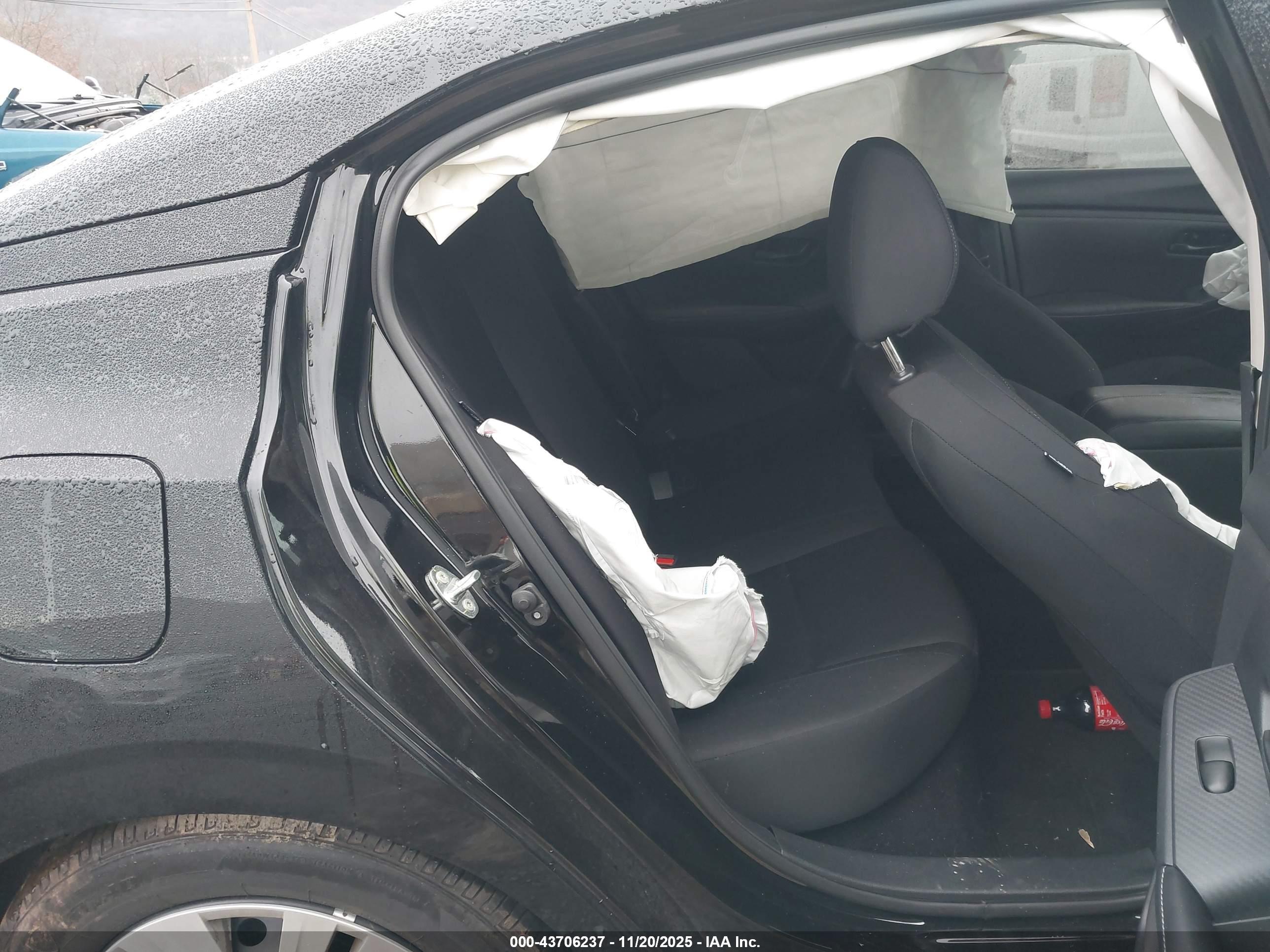 NISSAN SENTRA image 8
