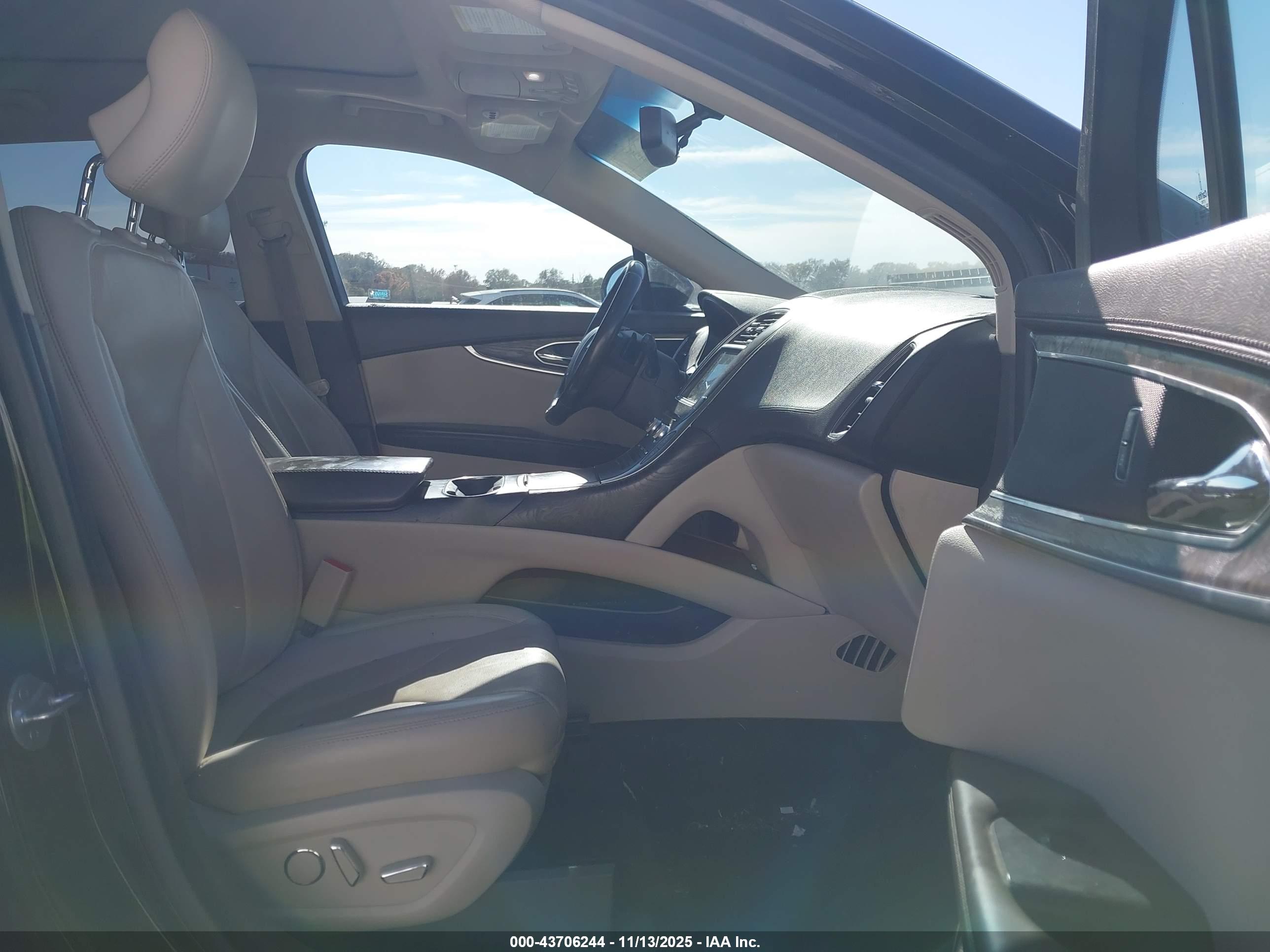 LINCOLN MKX image 5