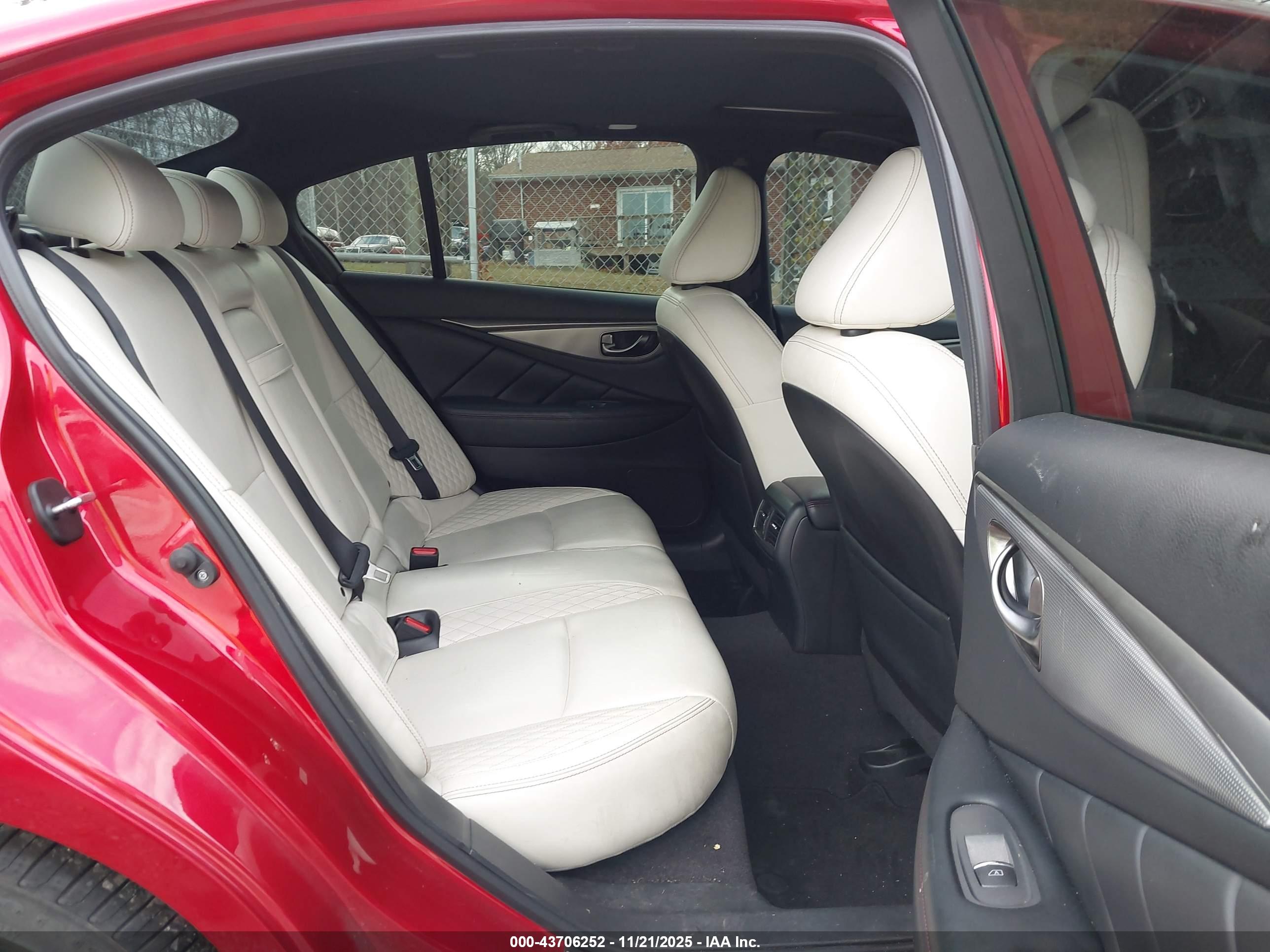 INFINITI Q50 image 8
