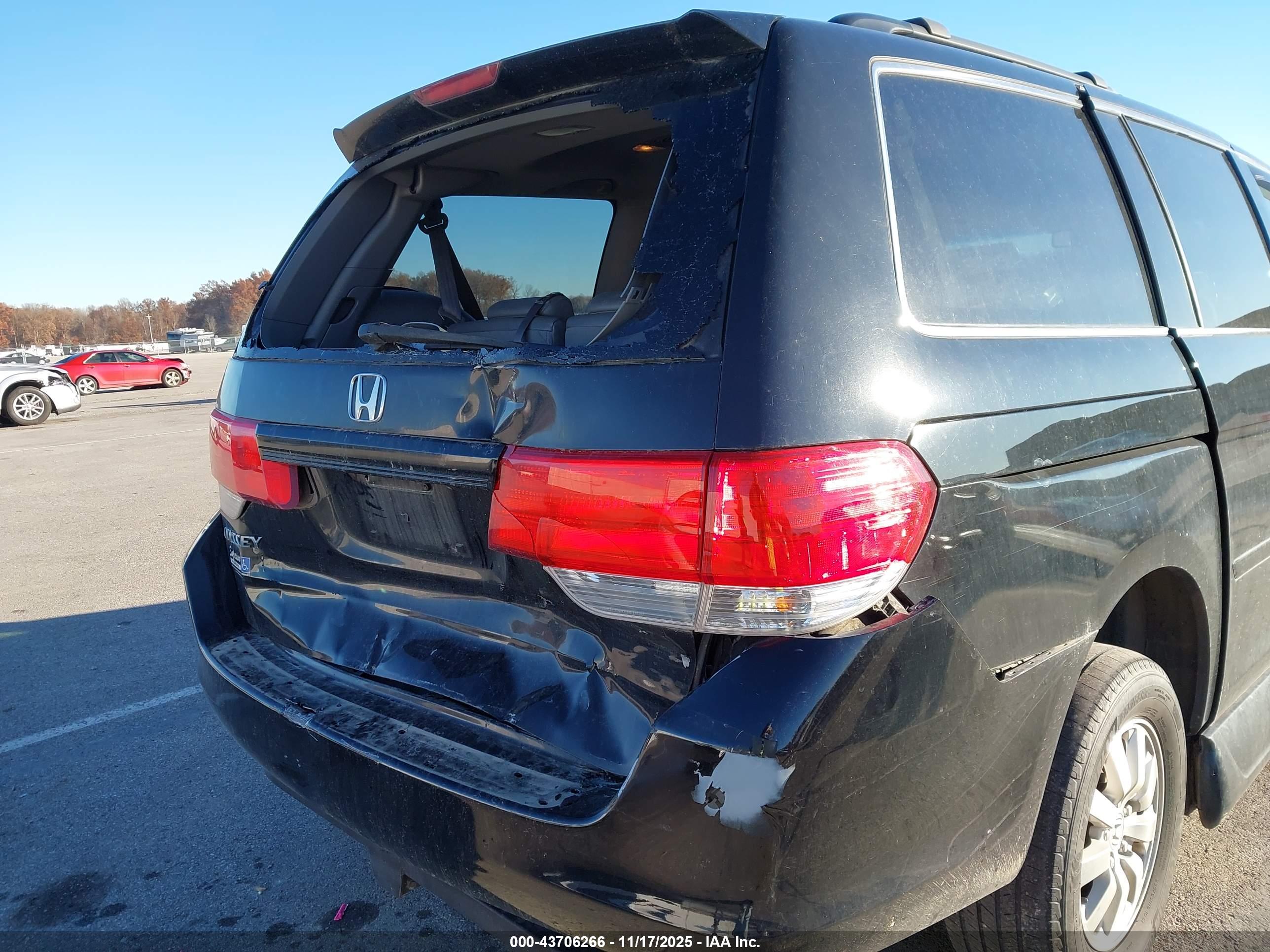 HONDA ODYSSEY image 6