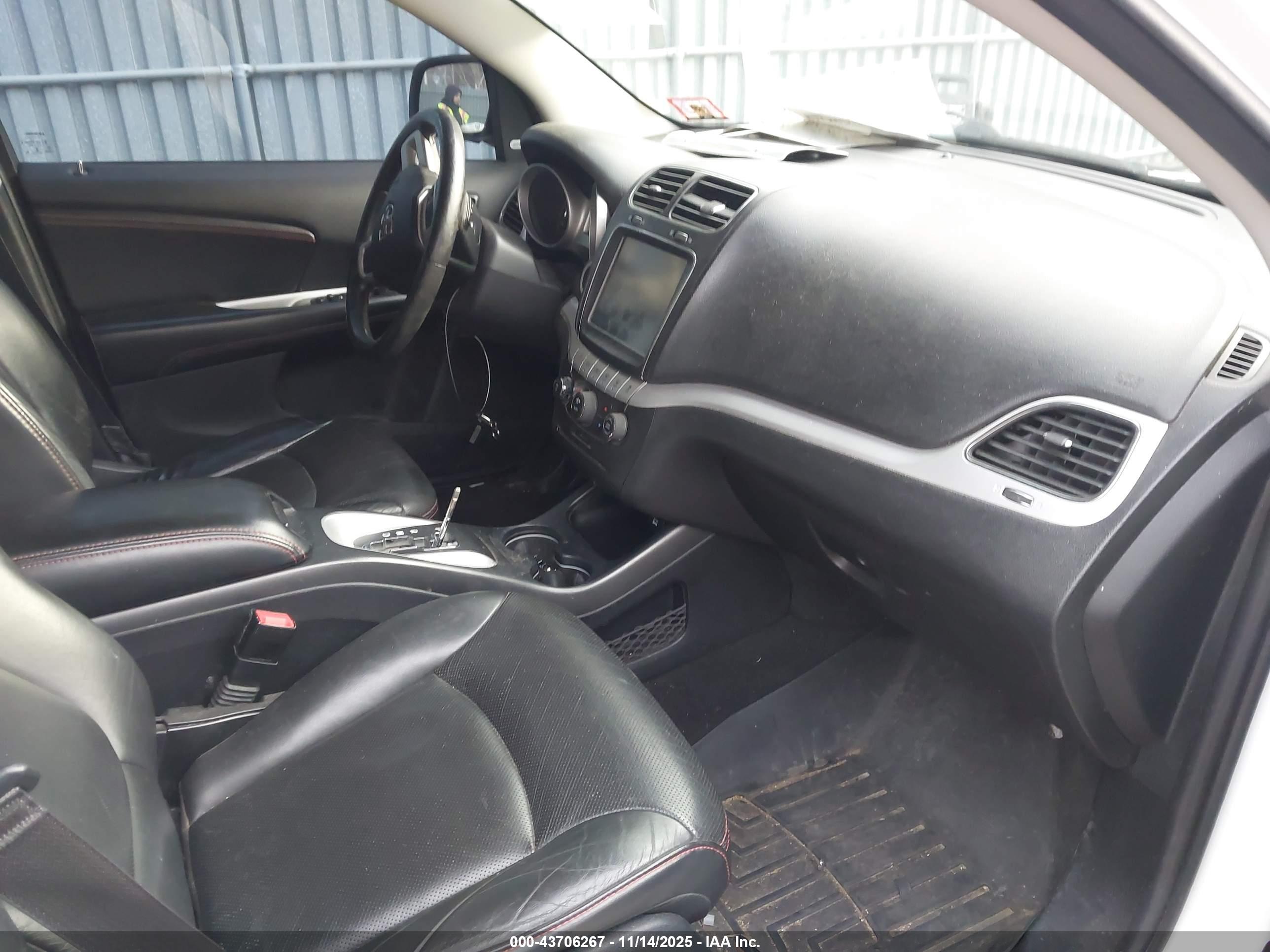 DODGE JOURNEY image 5
