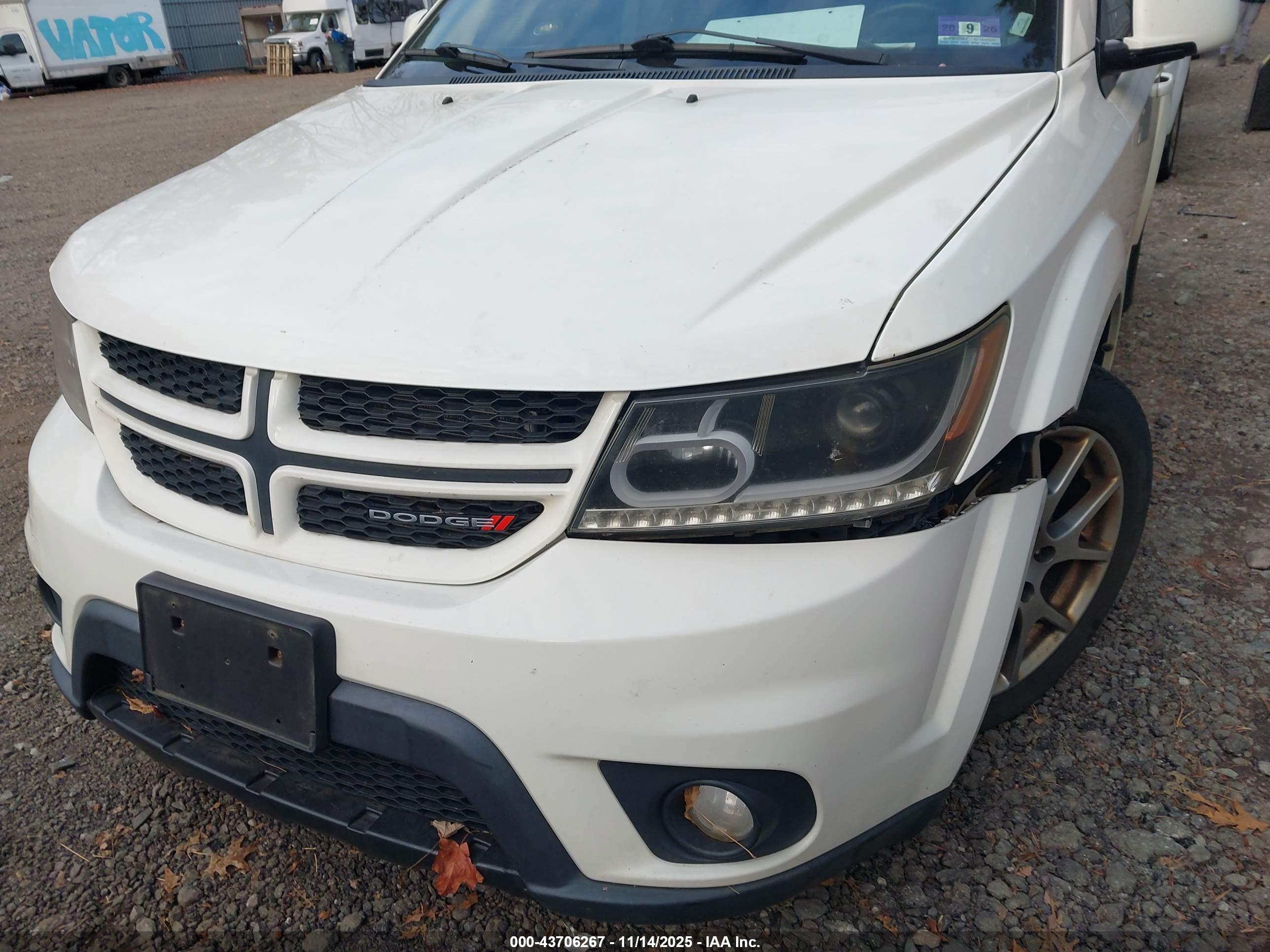 DODGE JOURNEY image 6
