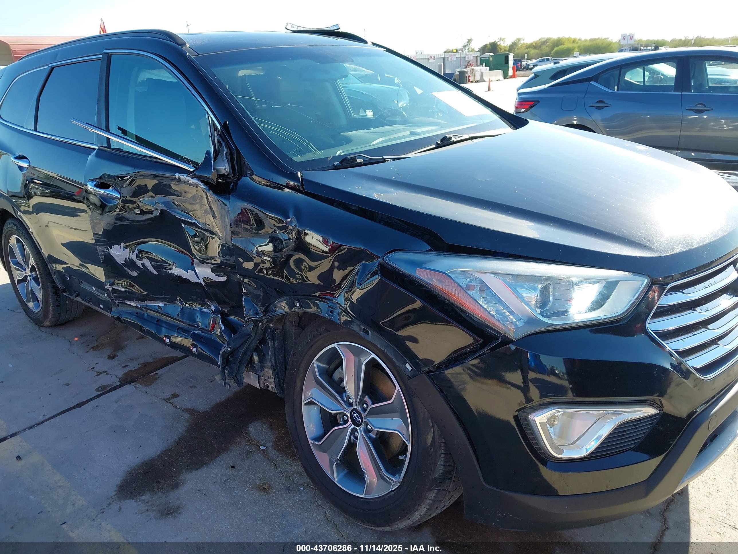 HYUNDAI SANTA image 6