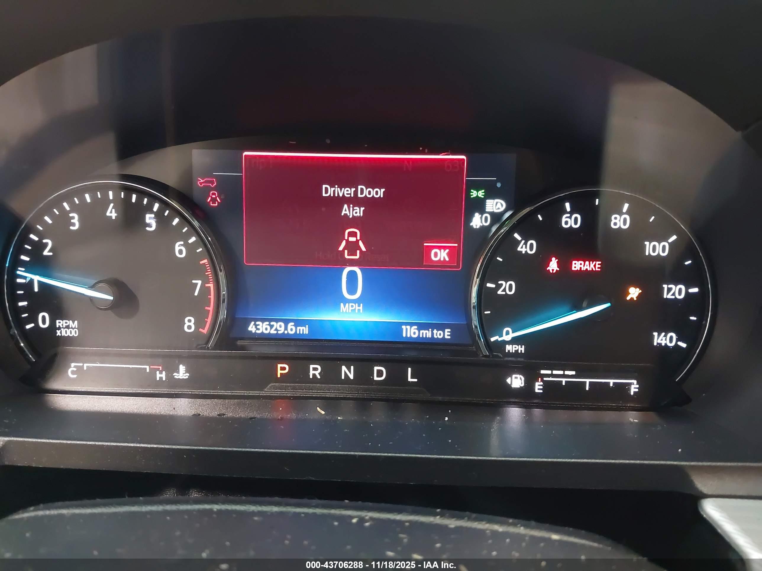 FORD EXPLORER image 7