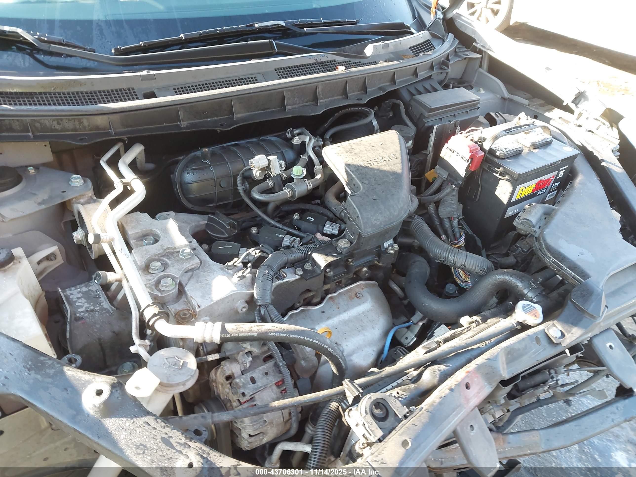 NISSAN ROGUE image 10