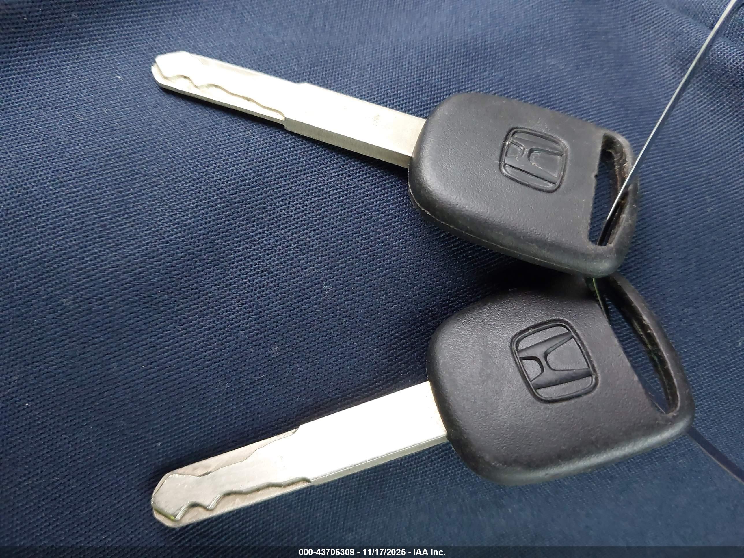 HONDA CIVIC image 11