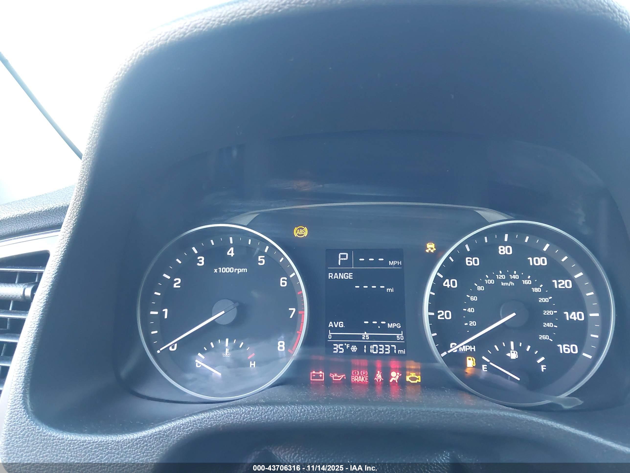 HYUNDAI ELANTRA image 7
