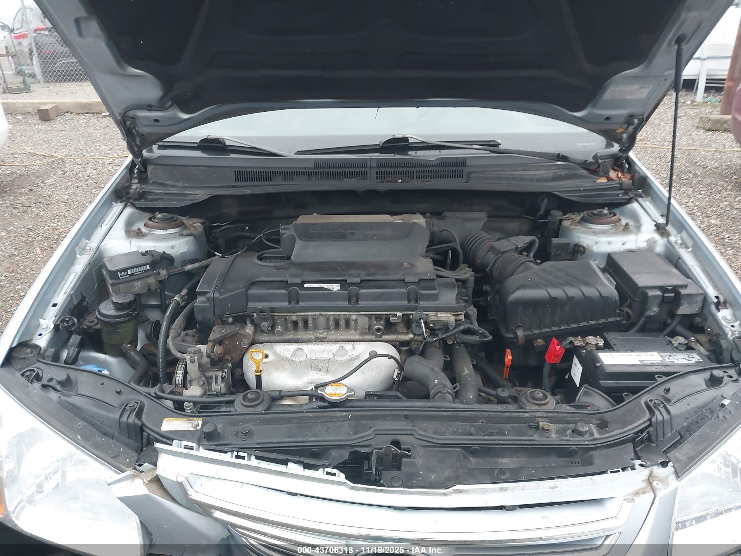 KIA SPECTRA image 10