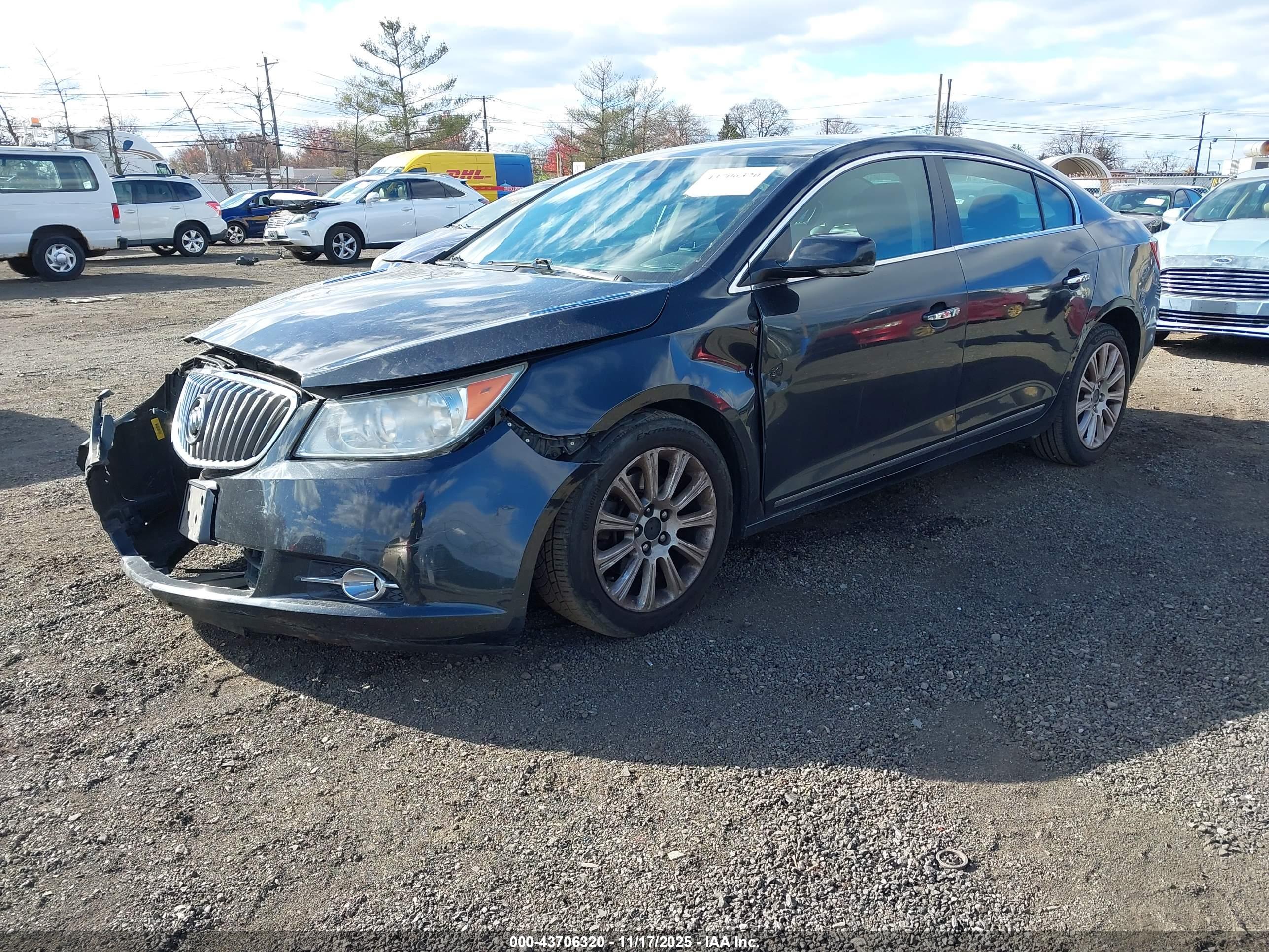 BUICK LACROSSE image 2