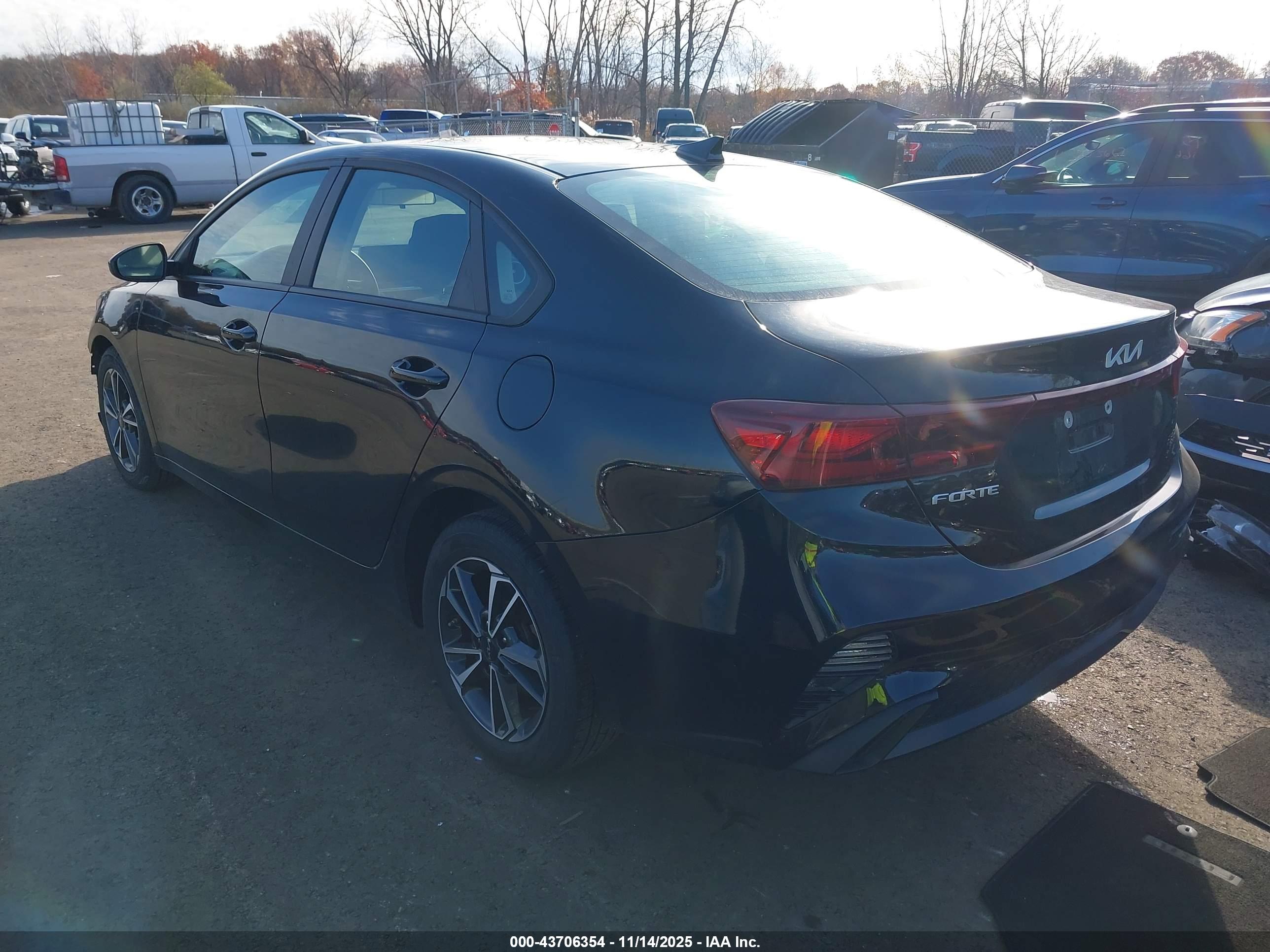 KIA FORTE image 3