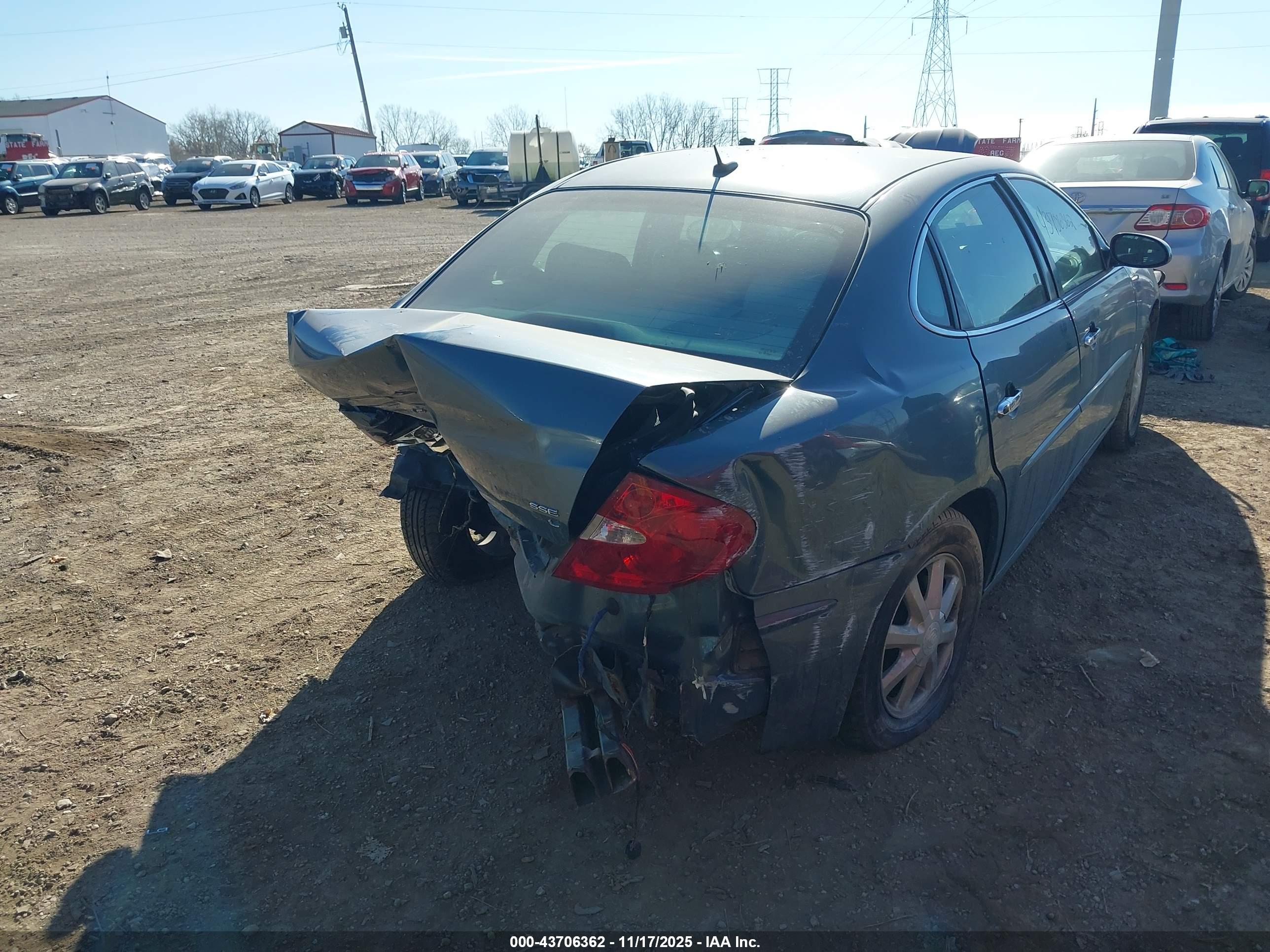BUICK LACROSSE image 4